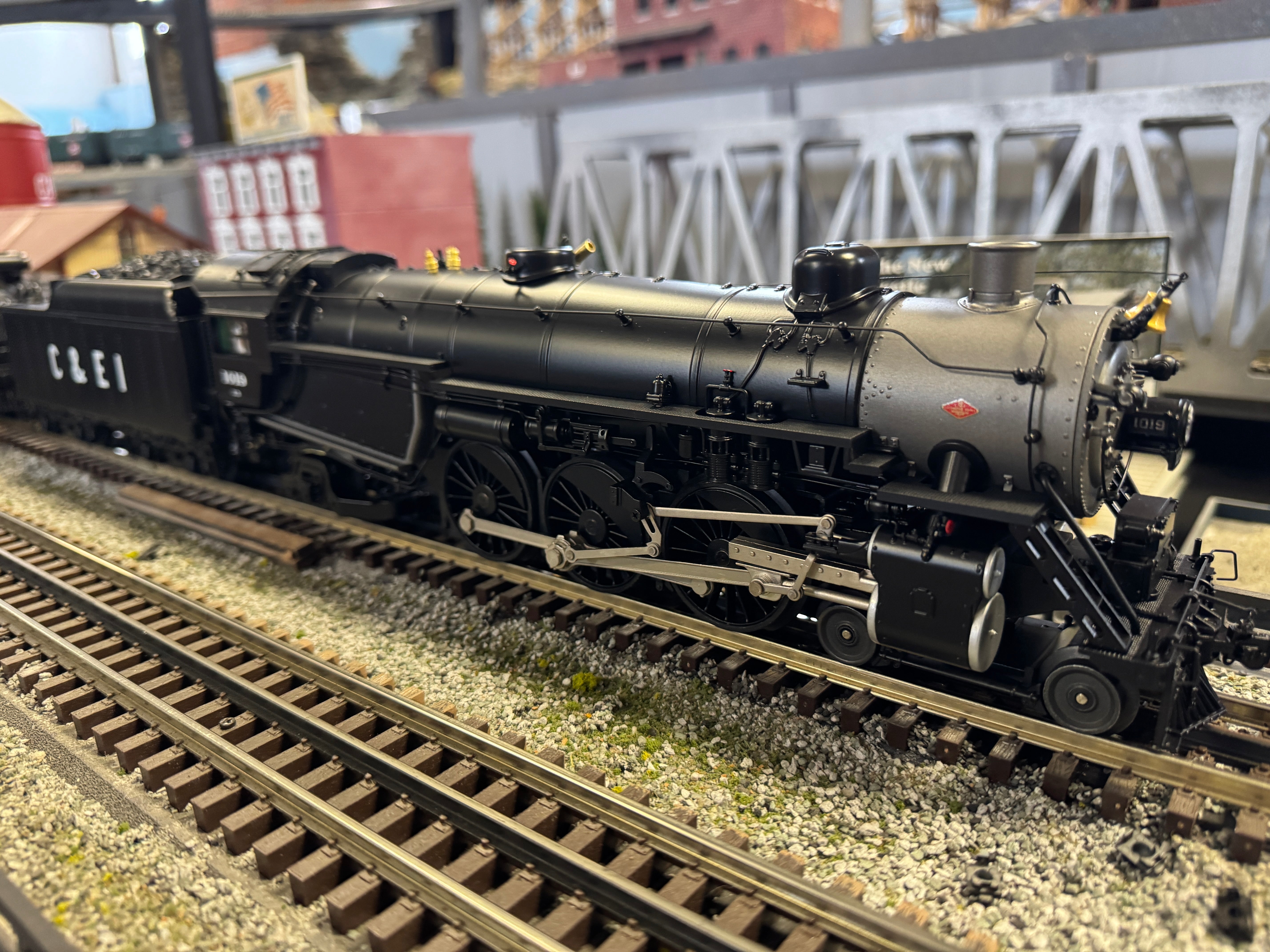 MTH 20-3935-1 - 4-6-2 P47 Baldwin Pacific Steam Engine "Chicago & Eastern Illinois" #1019 w/ PS3