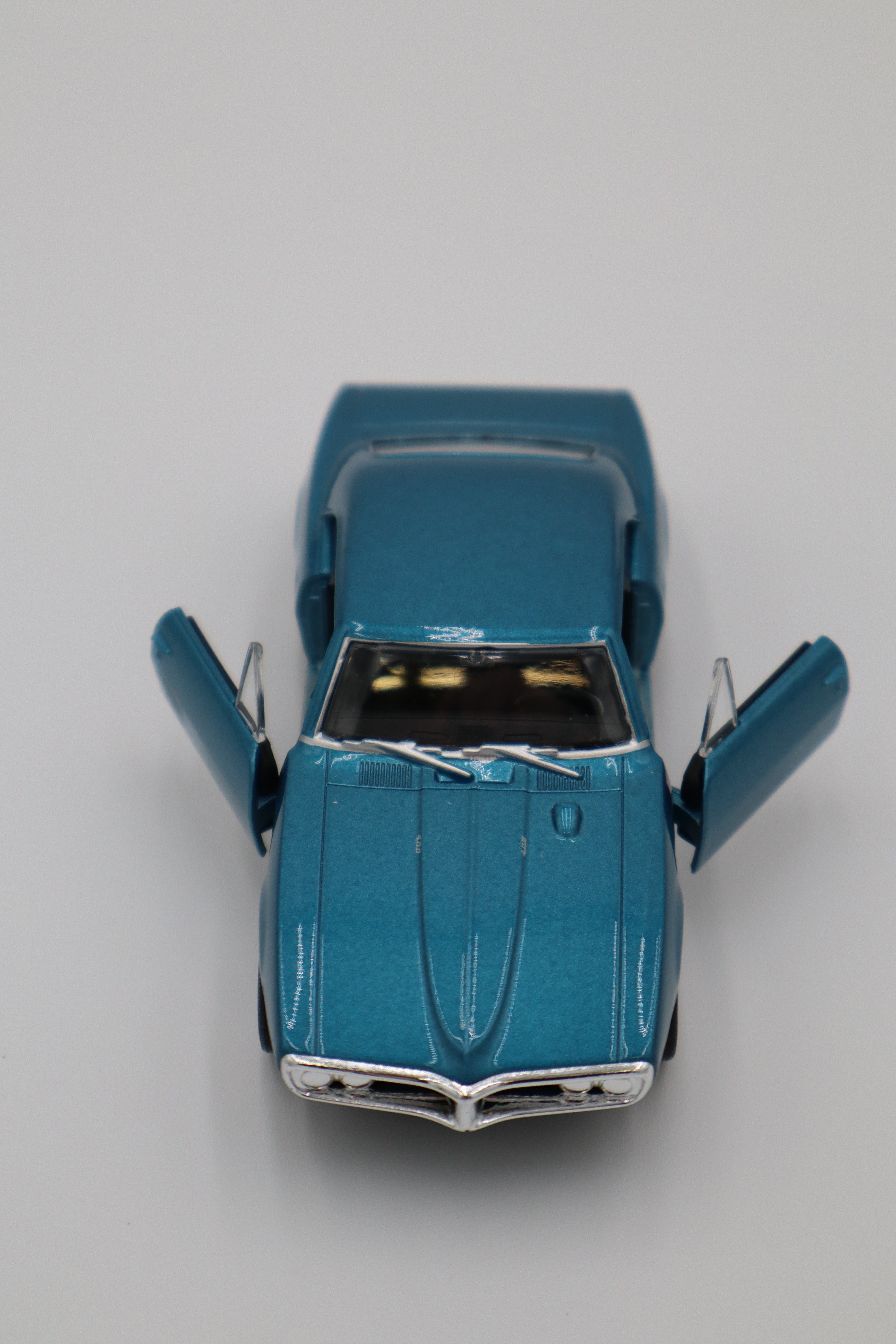 Welly #48715  1967 Pontiac Firebird (Blue)-Second hand-M8294
