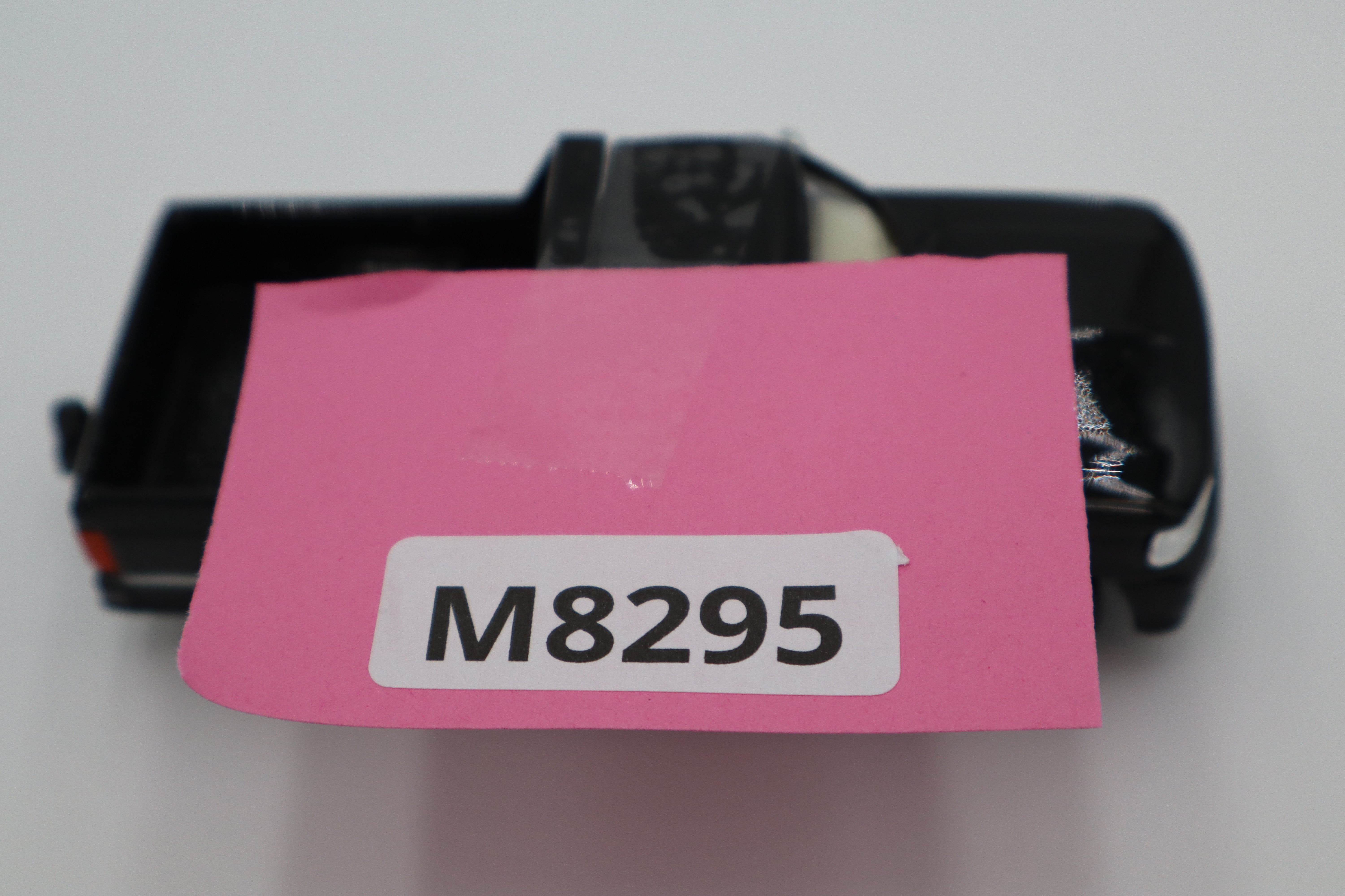 Yatming #94205 Ford F-150 Shortbox Pickup (Black)-Second hand-M8295
