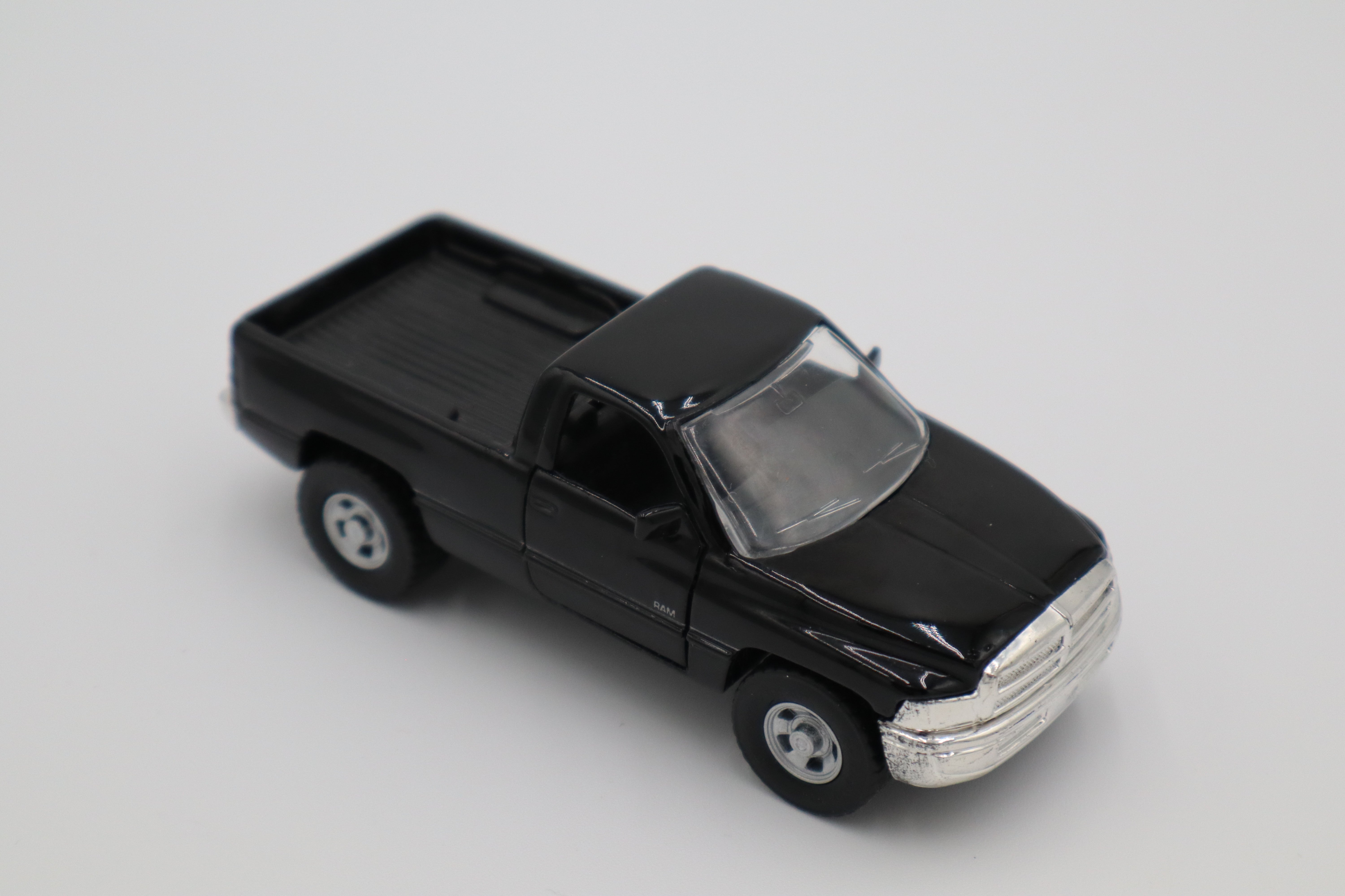 Maisto Dodge Ram Pickup (Black) 1:46 Scale-Second hand-M8296