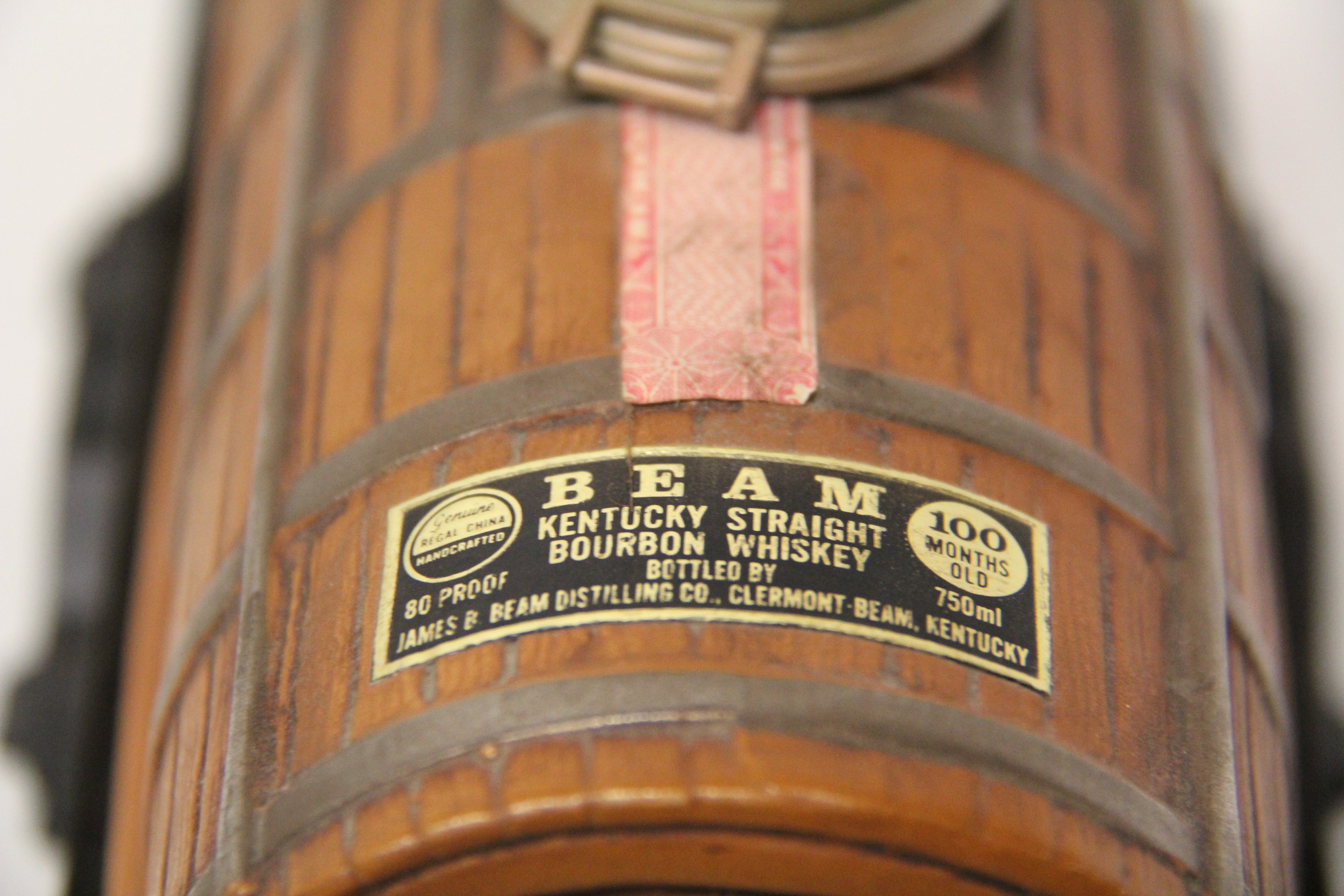 1983 Jim Beam Jersey & Western Railway Whiskey Barrel Decanter-Second hand-M7218