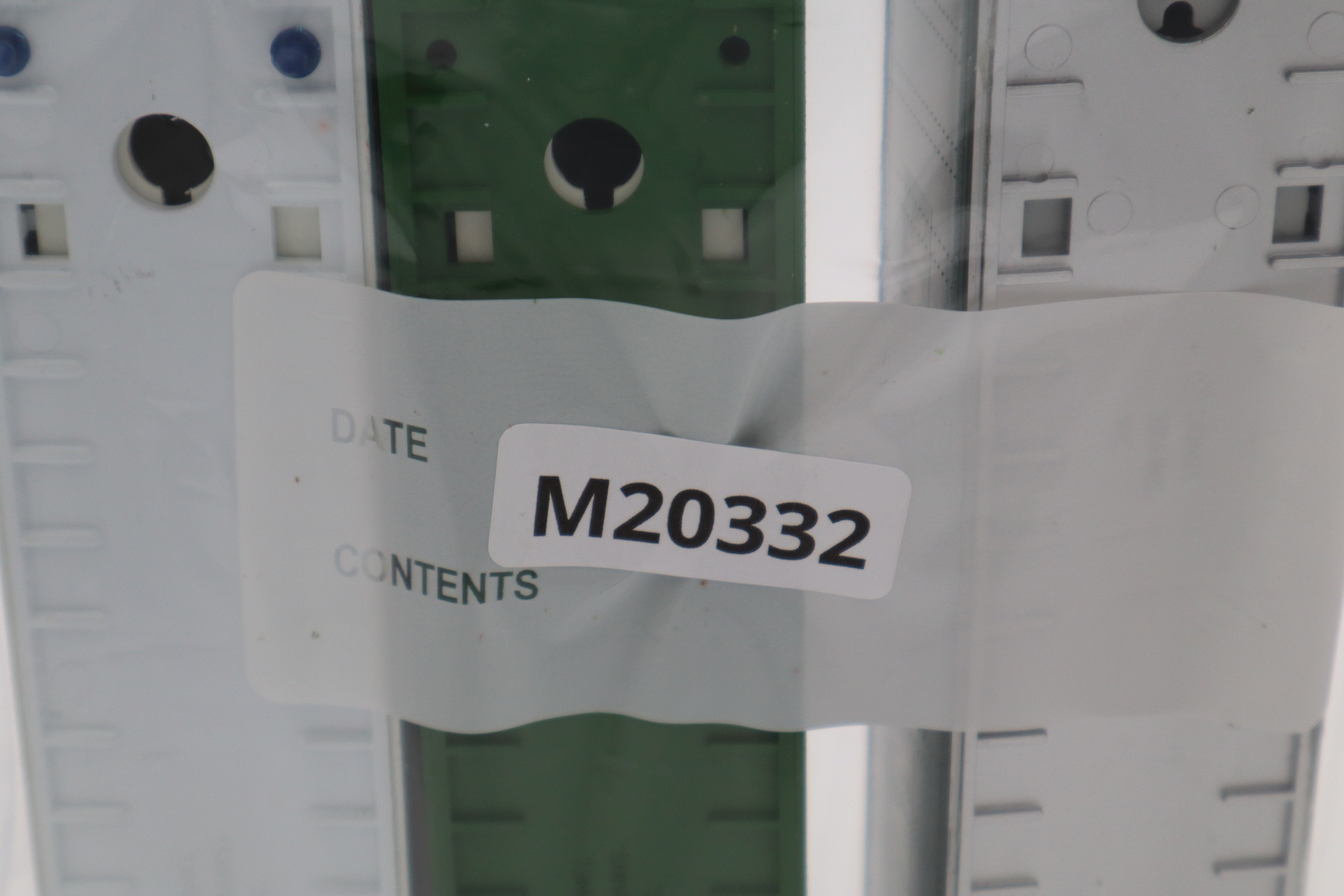 Various Lot 9-Second hand-M20332