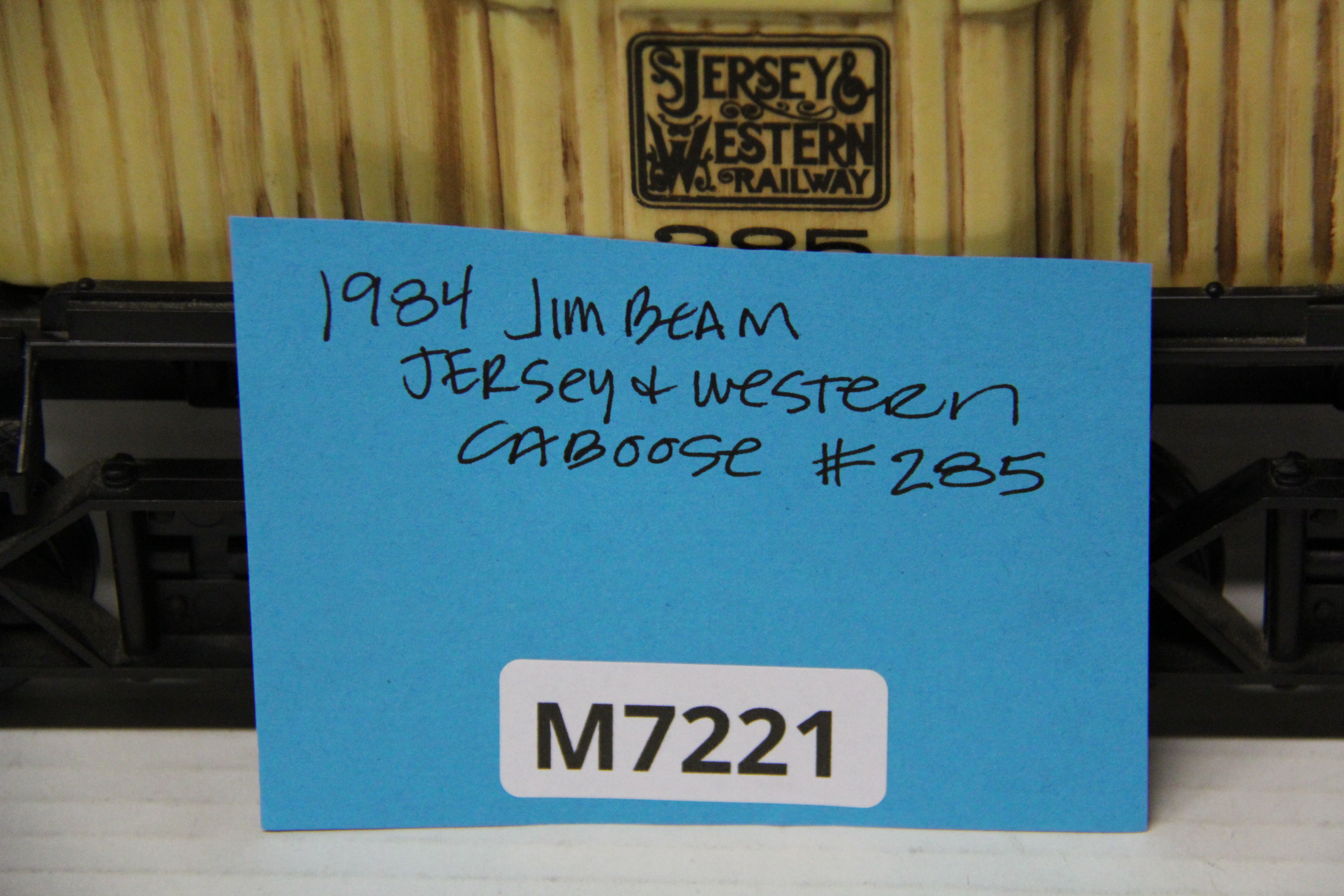 1984 Jim Beam Jersey & Western Caboose #285 Decanter-Second hand-M7221 - MrMuffin'sTrains