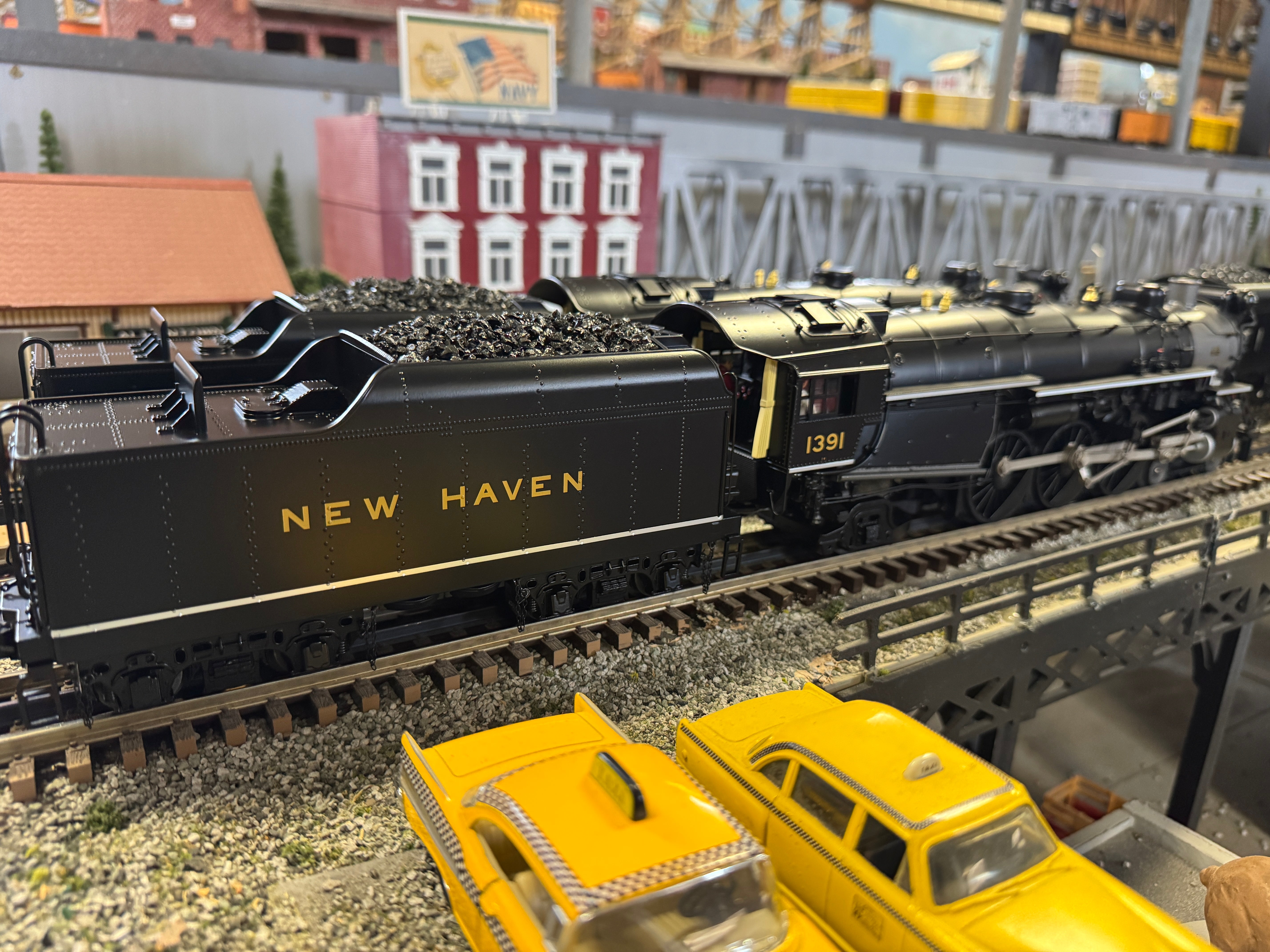 MTH 20-3934-1 - 4-6-2 P47 Baldwin Pacific Steam Engine "New Haven" #1391 w/ PS3