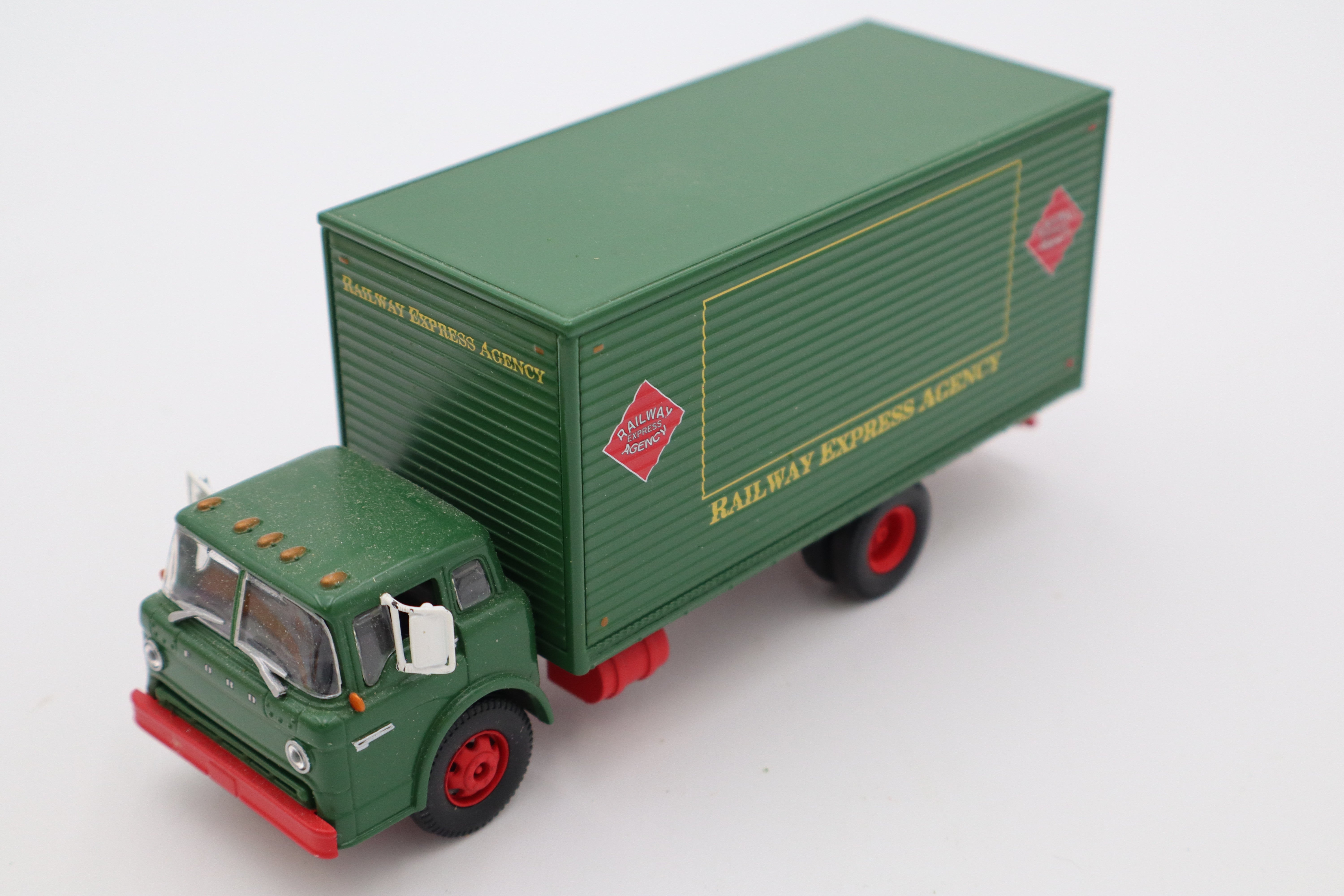 Various Lot 11-Second hand-M20334