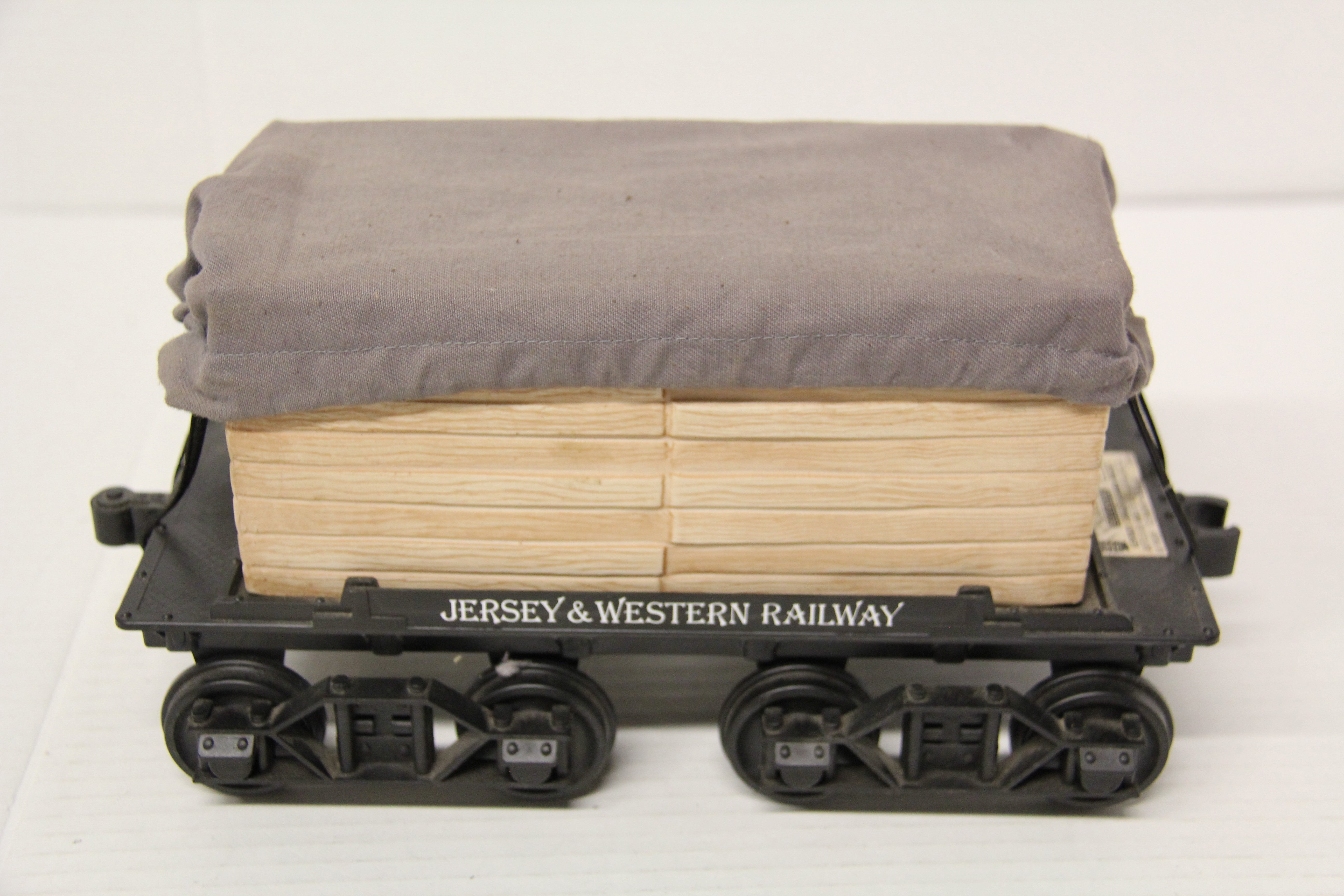 1986 Jim Beam Jersey & Western Railway Lumber Car Decanter-Second hand-M7223
