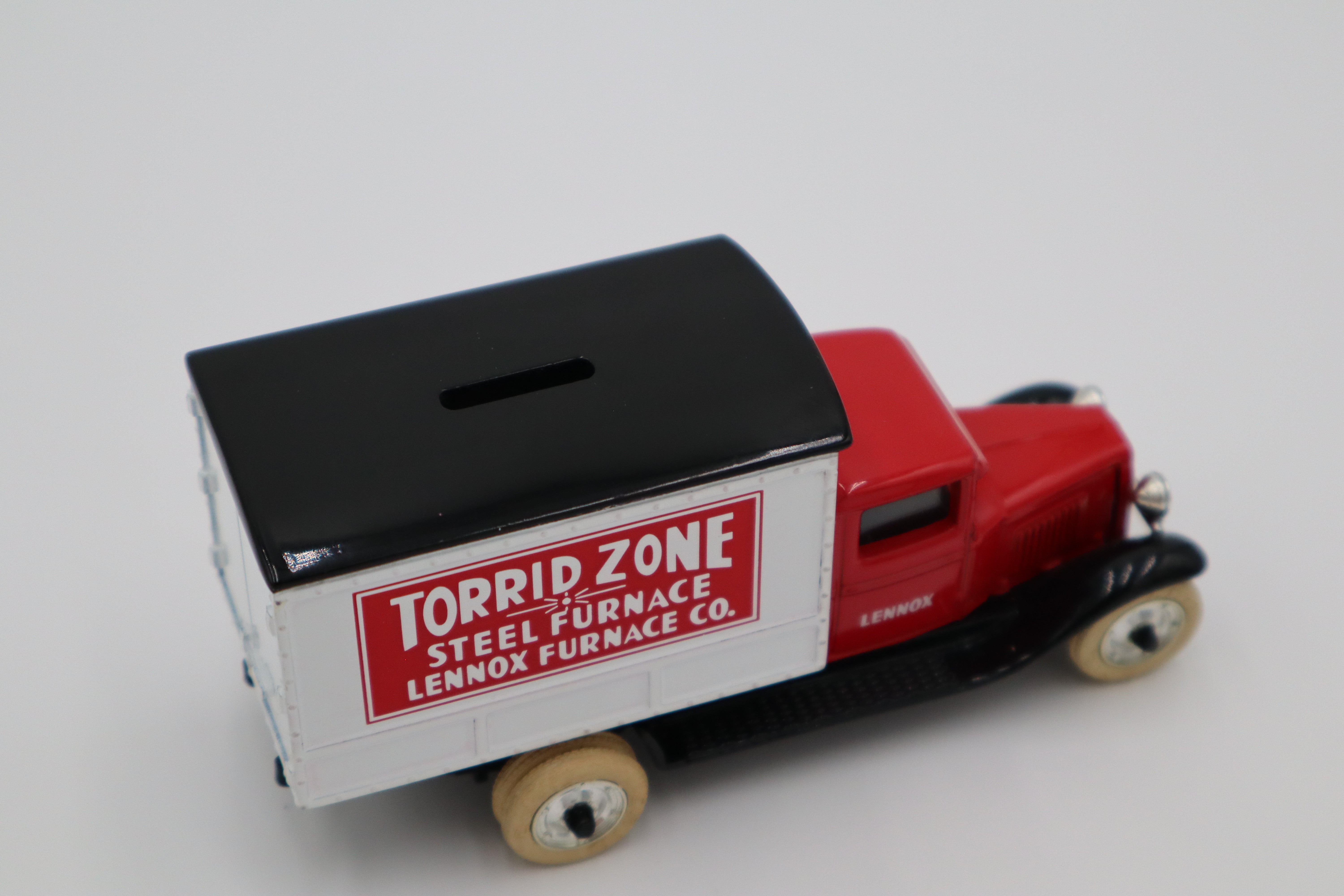 Ertl 1930 Chevrolet Delivery Truck (Red/White)-Lennox Furnace-Second hand-M8303