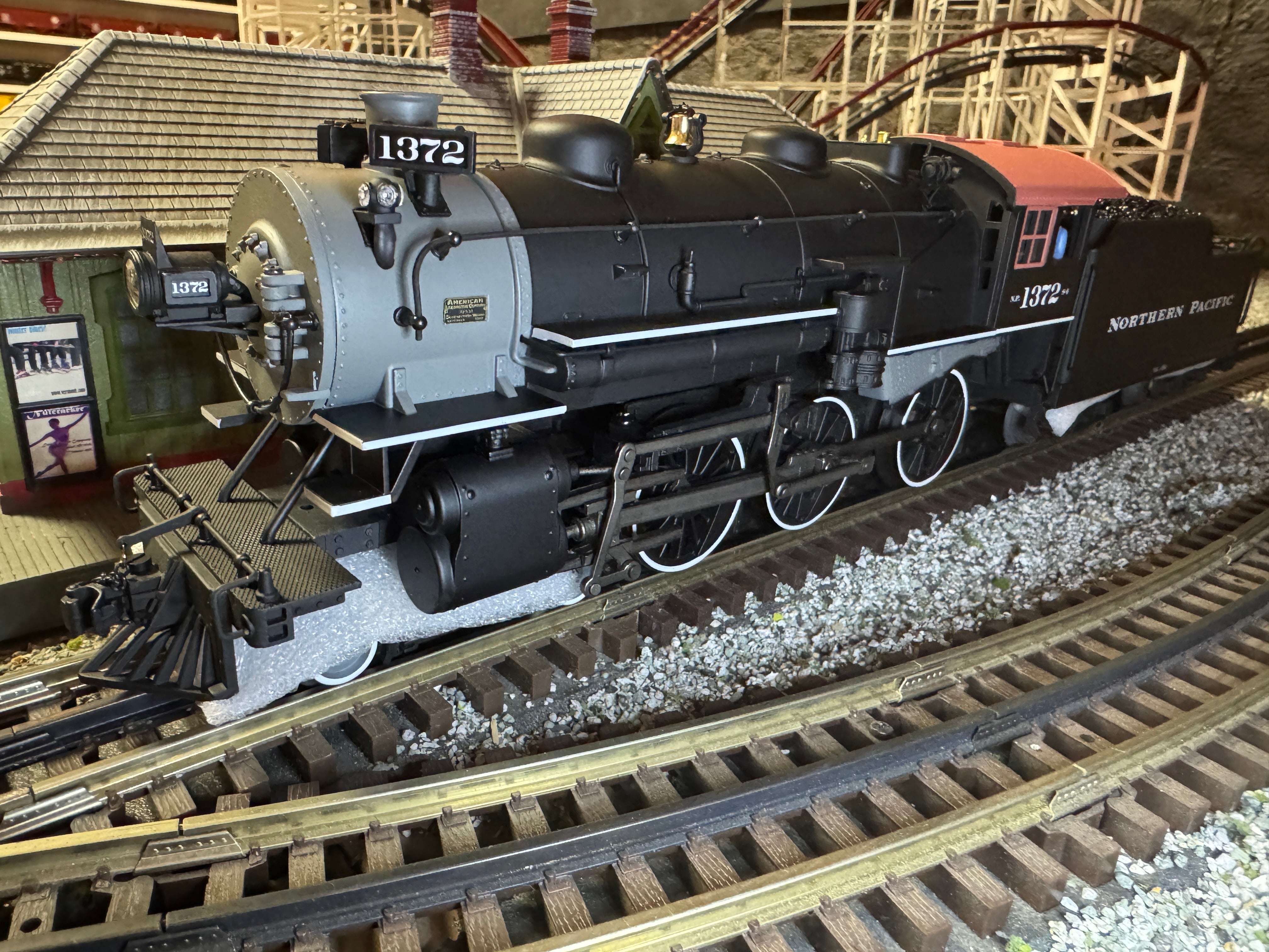 Lionel 2431670 - Legacy 4-6-0 Steam Locomotive "Northern Pacific" #1372