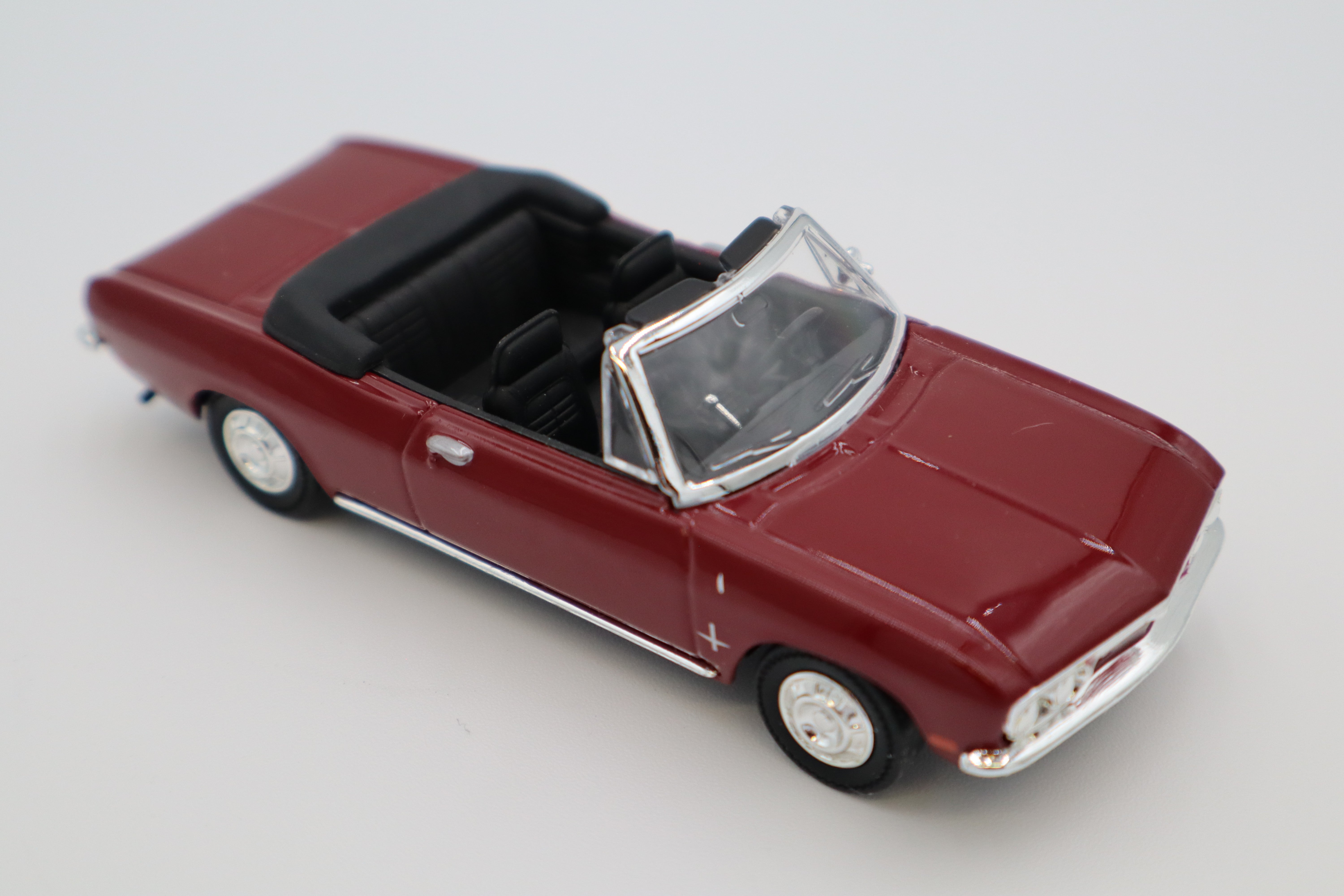 Yatming 1969 Corvair Monza (Maroon)-Second hand-M8307