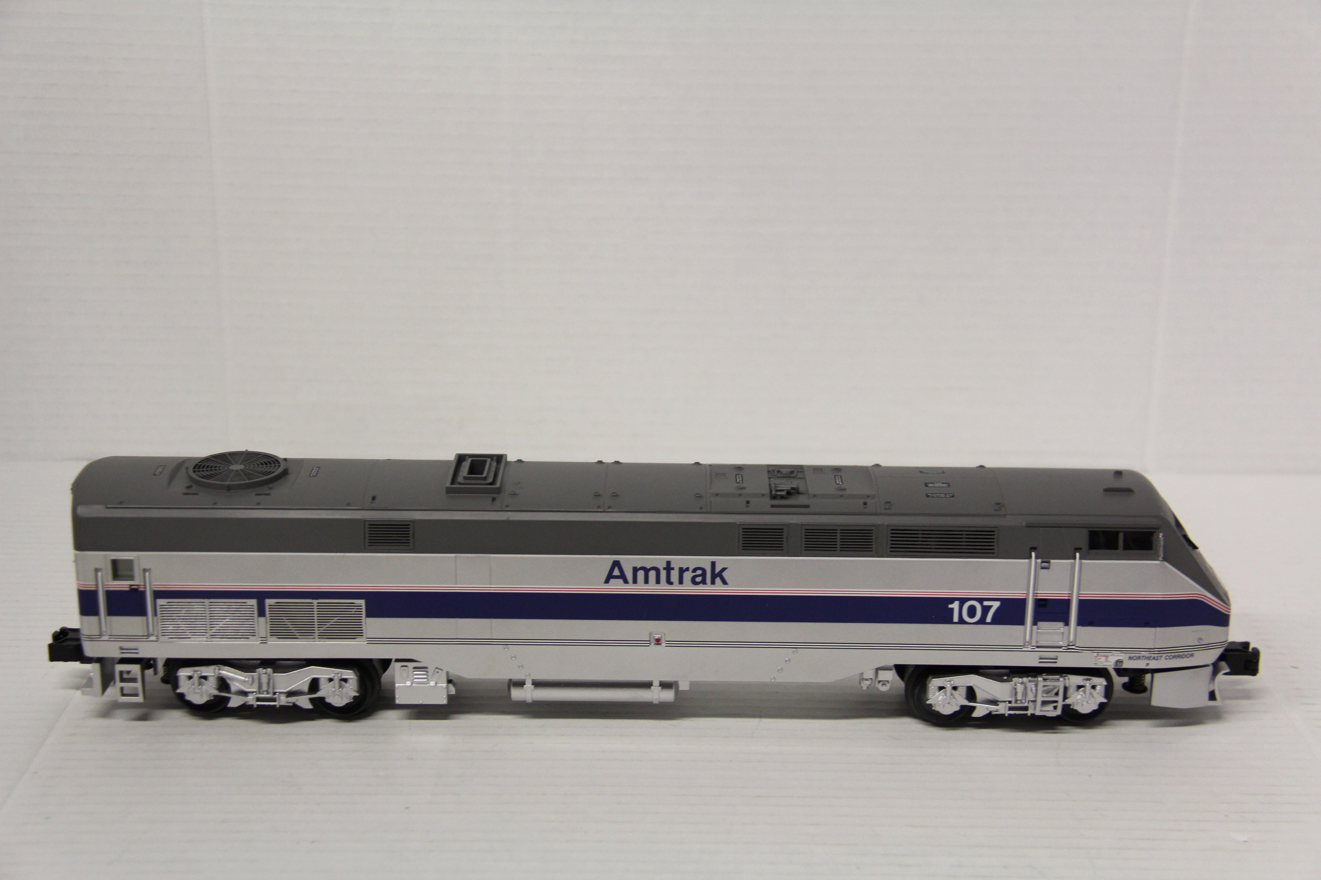 MTH 20-2229-1 Amtrak 5 Stripe #107 Genesis Diesel Engine-Second hand-M3147