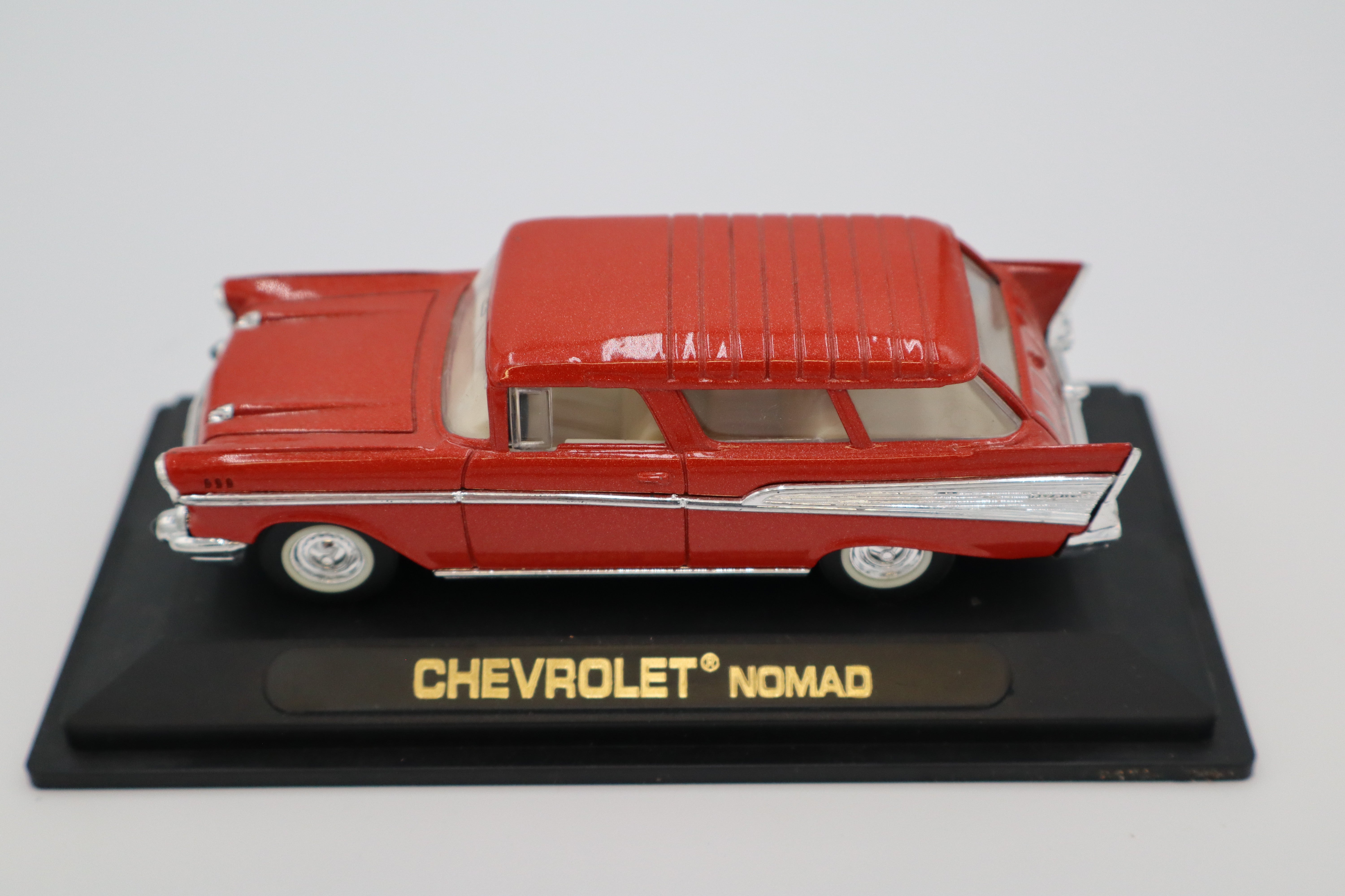 Yatming Chevrolet Nomad Station Wagon (RUST)-Second hand-M8310