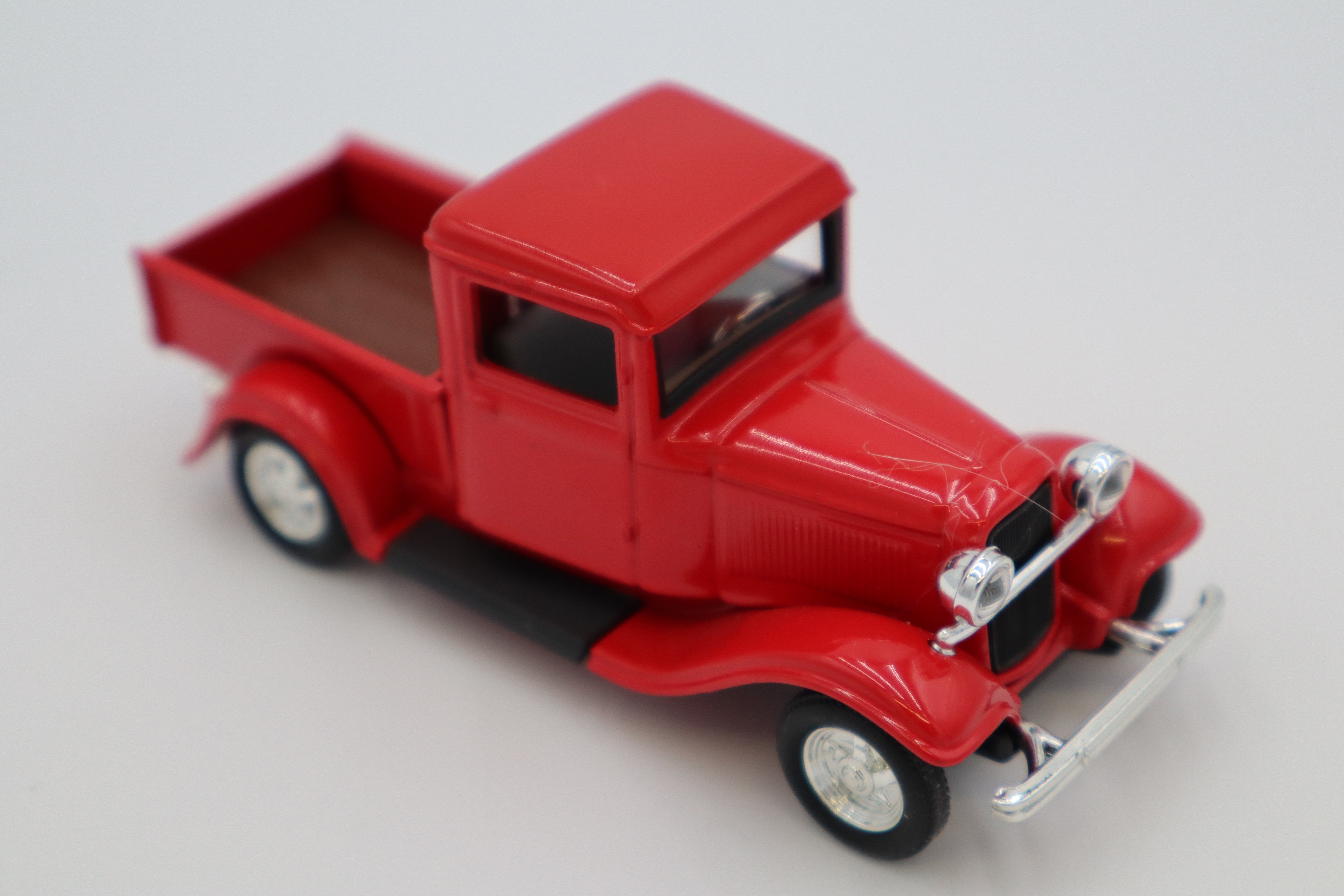 Yatming 1934 Ford Pickup (Red)-Second hand-M8311