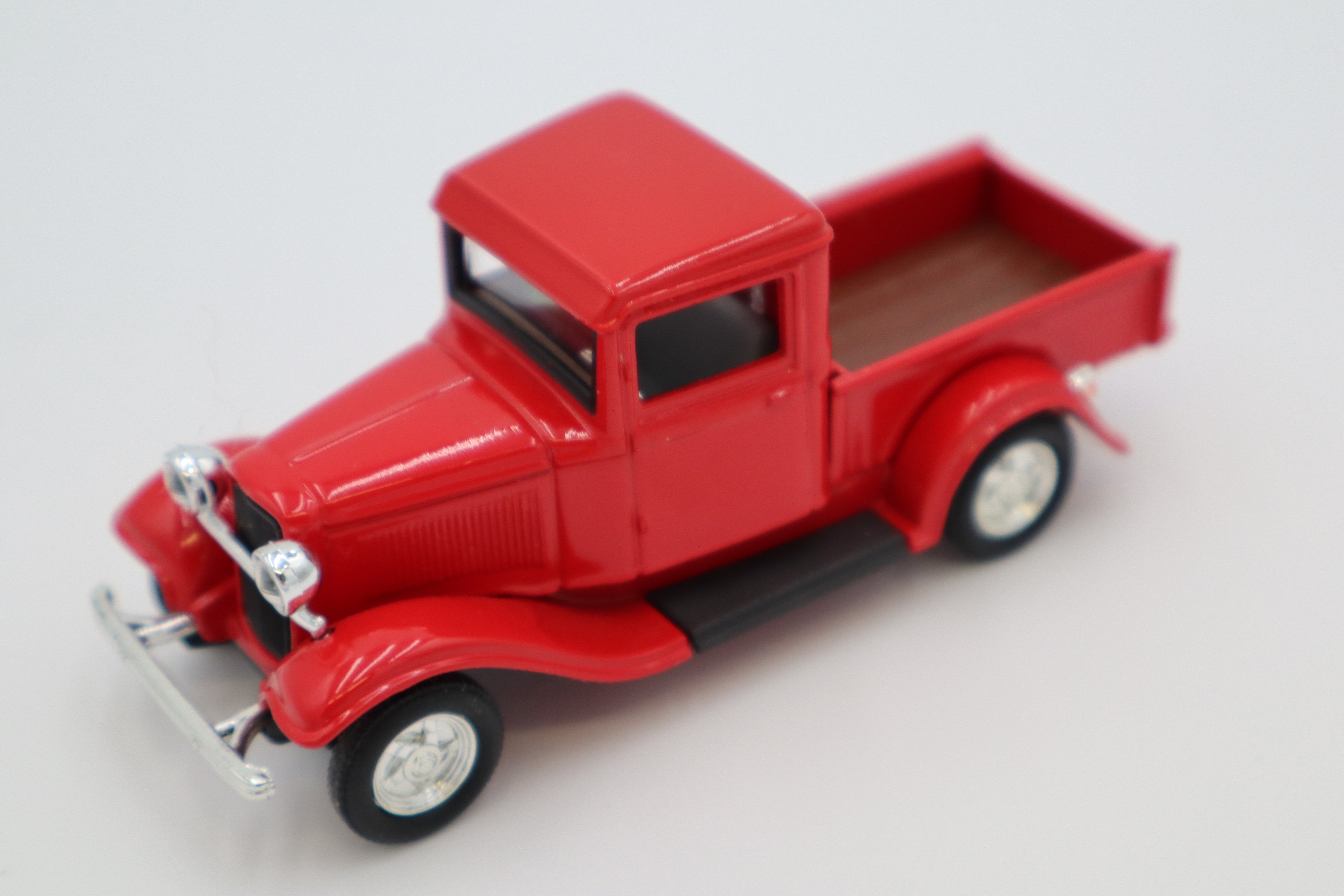 Yatming 1934 Ford Pickup (Red)-Second hand-M8311