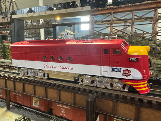 Lionel 2434239 - FT Dummy Diesel Locomotive "MKT" #2001 (Non-Powered) The Texas Special - MrMuffin'sTrains