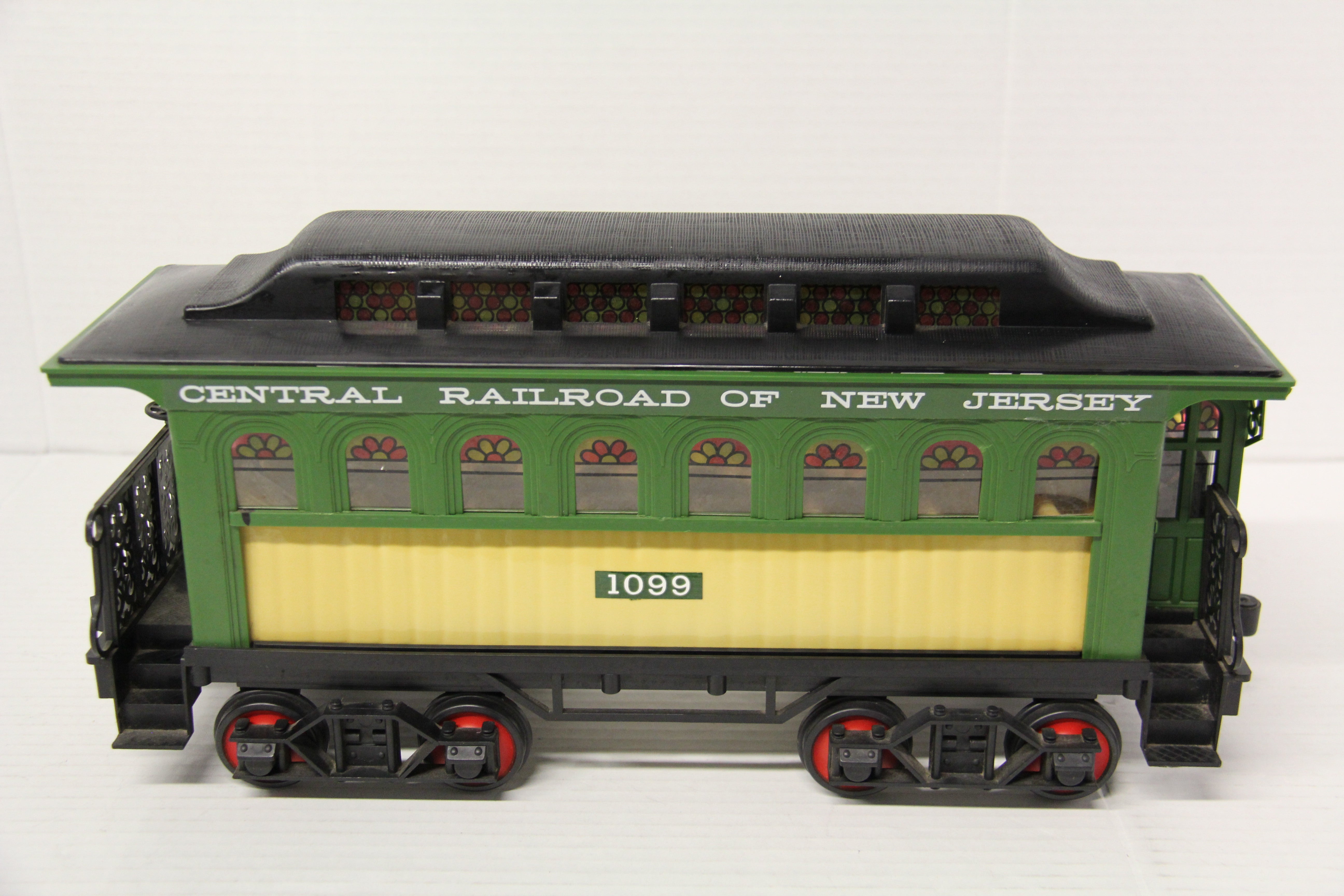 JIM BEAM  Central Railroad of New Jersey #1099 Passenger Car Decanter-Second hand-M7229