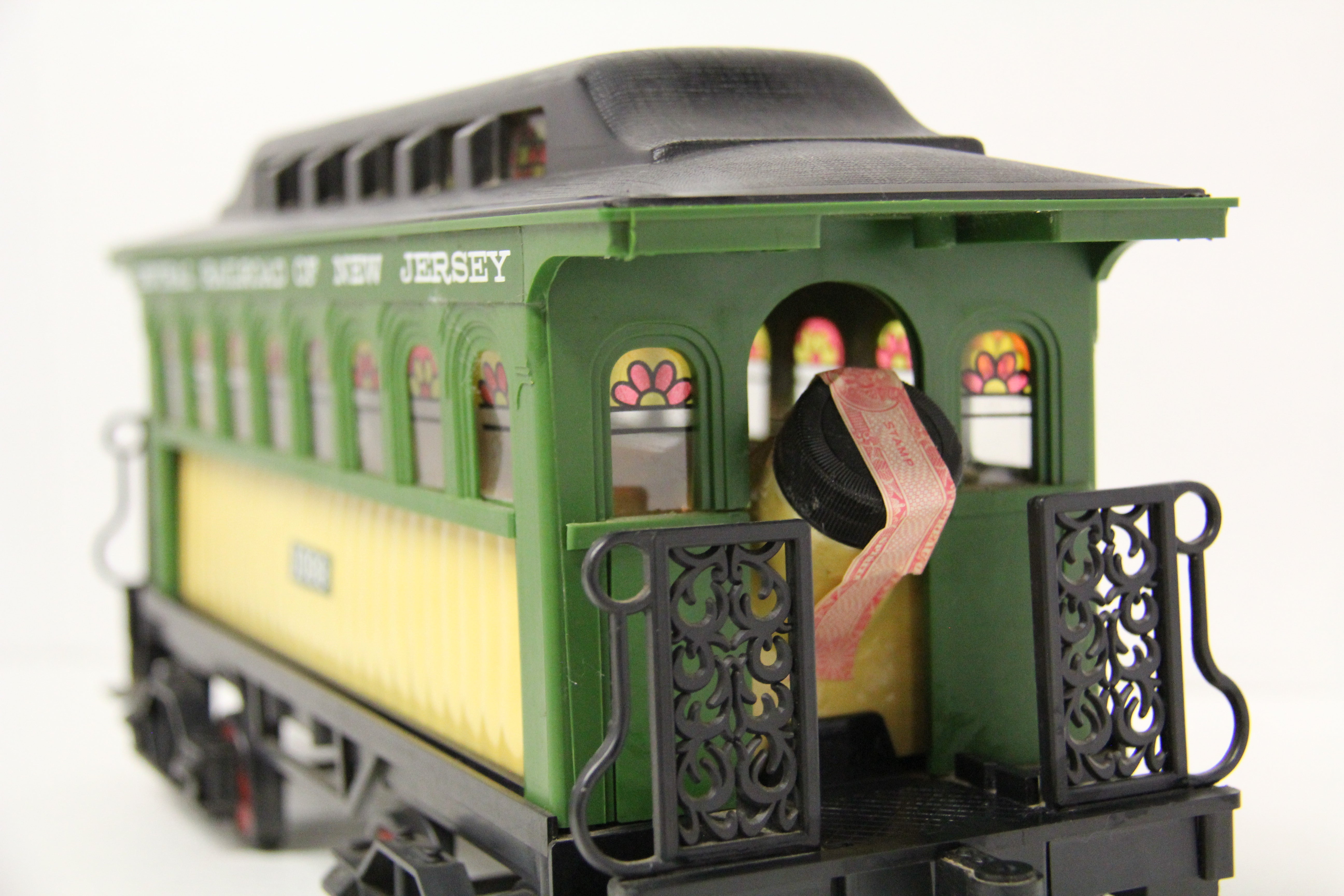 JIM BEAM  Central Railroad of New Jersey #1099 Passenger Car Decanter-Second hand-M7229