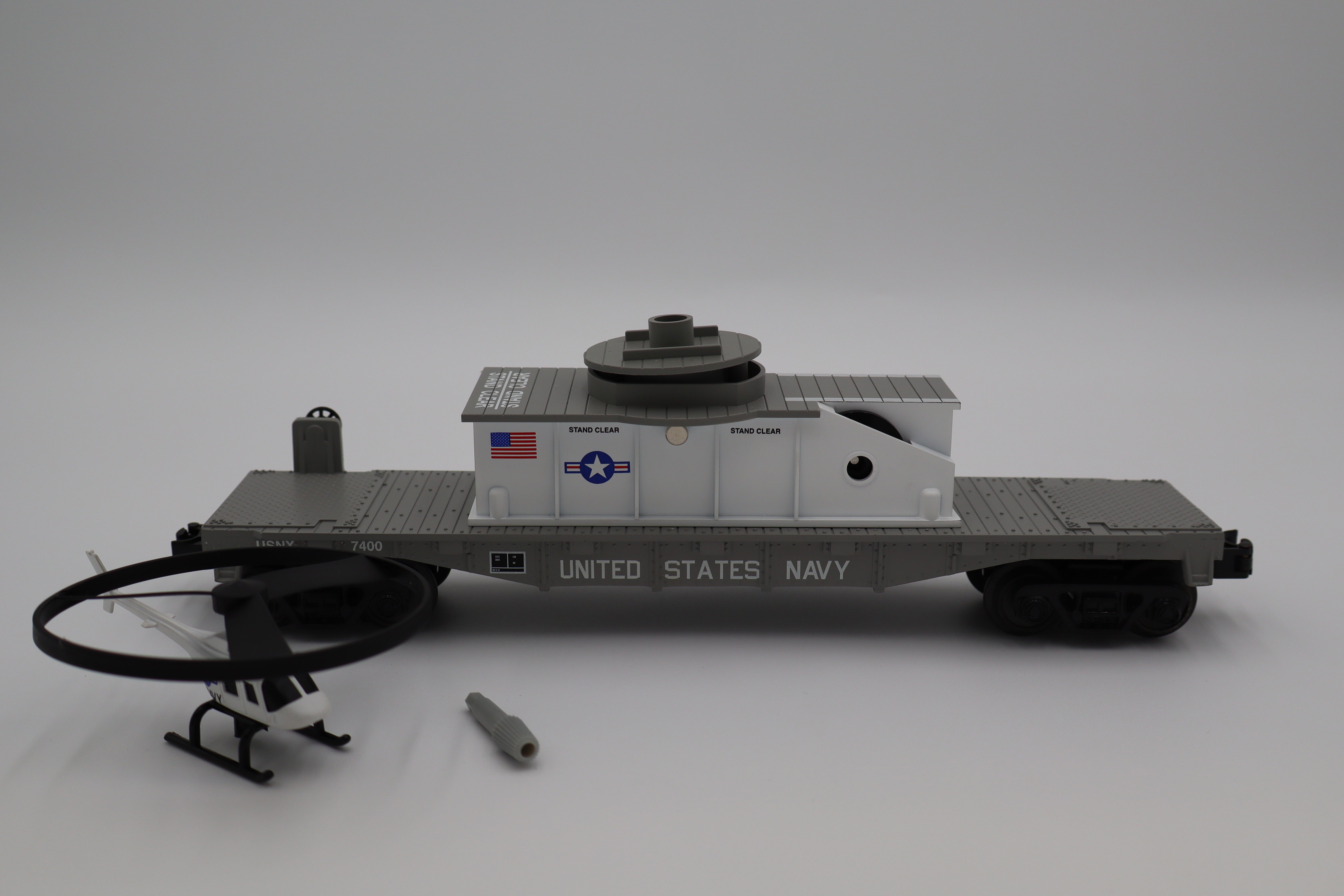 Rail King 30-79339 US Navy Flatcar w/ Operating Helicopter-Second hand-M8318
