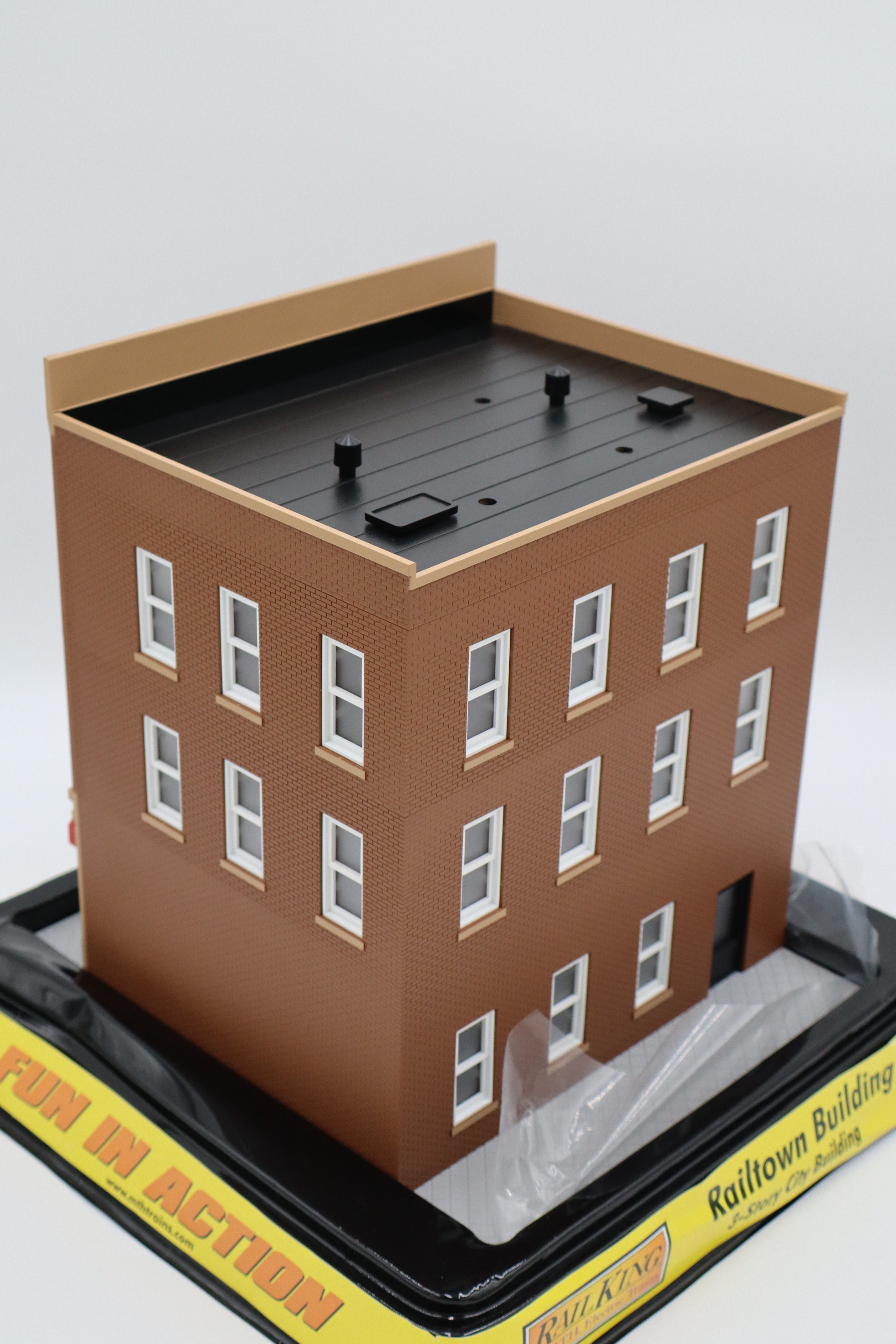 Rail King 30-90625 CNN Fake News Building-Second hand-M8320