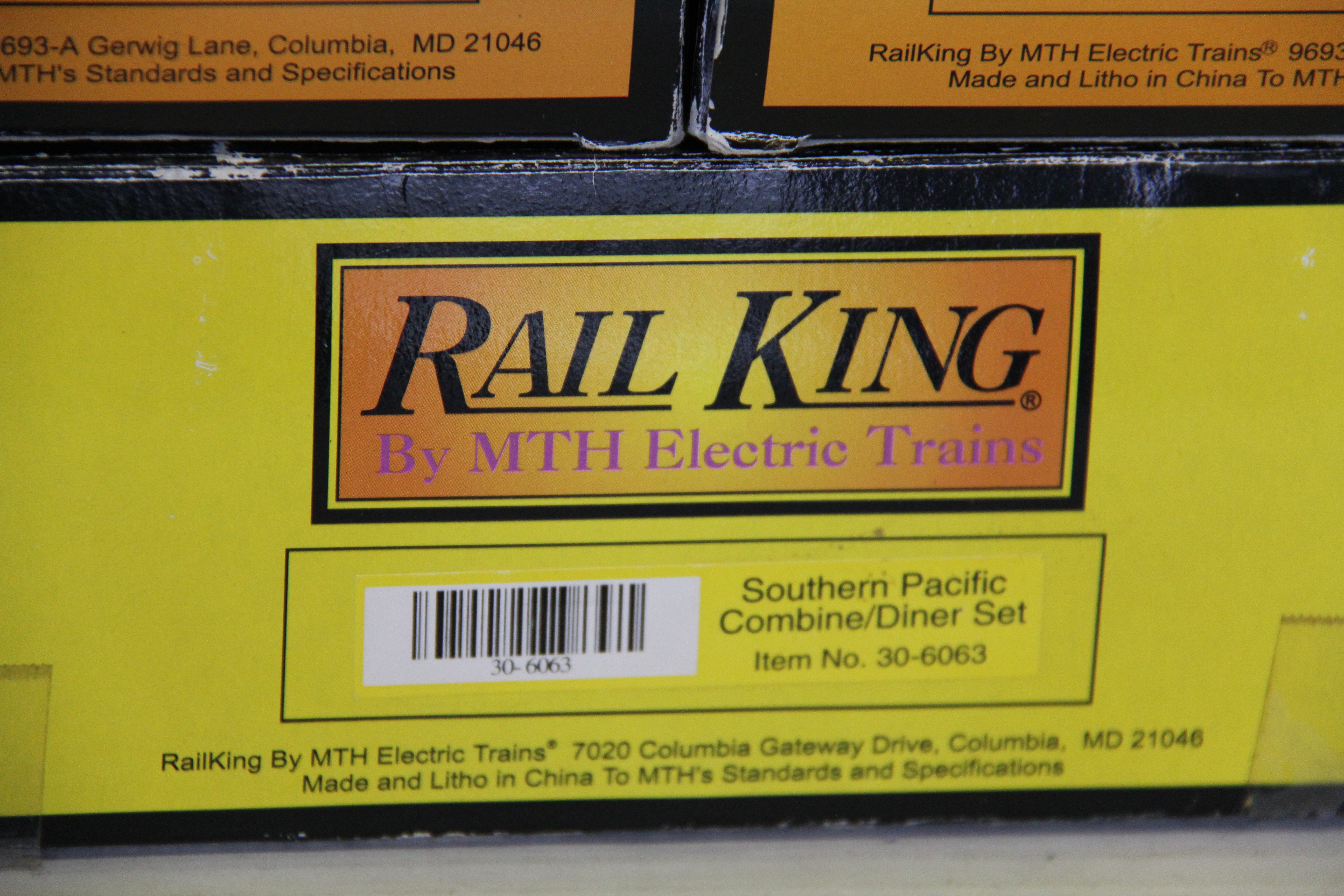 Rail King 30-6060S & 30-6063 Southern Pacific Combine/Diner 6 Car Passenger Set-Second hand-M7239