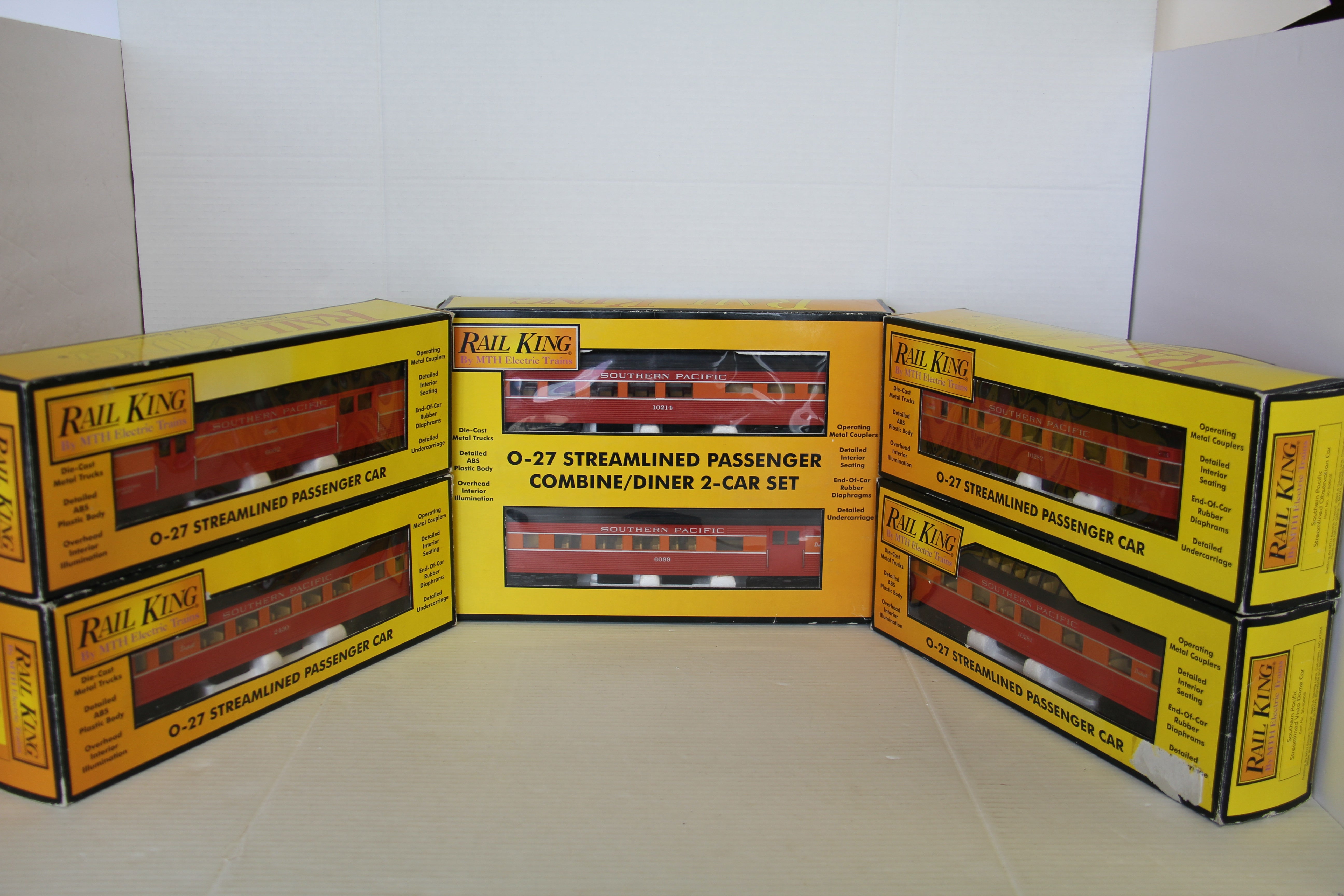 Rail King 30-6060S & 30-6063 Southern Pacific Combine/Diner 6 Car Passenger Set-Second hand-M7239