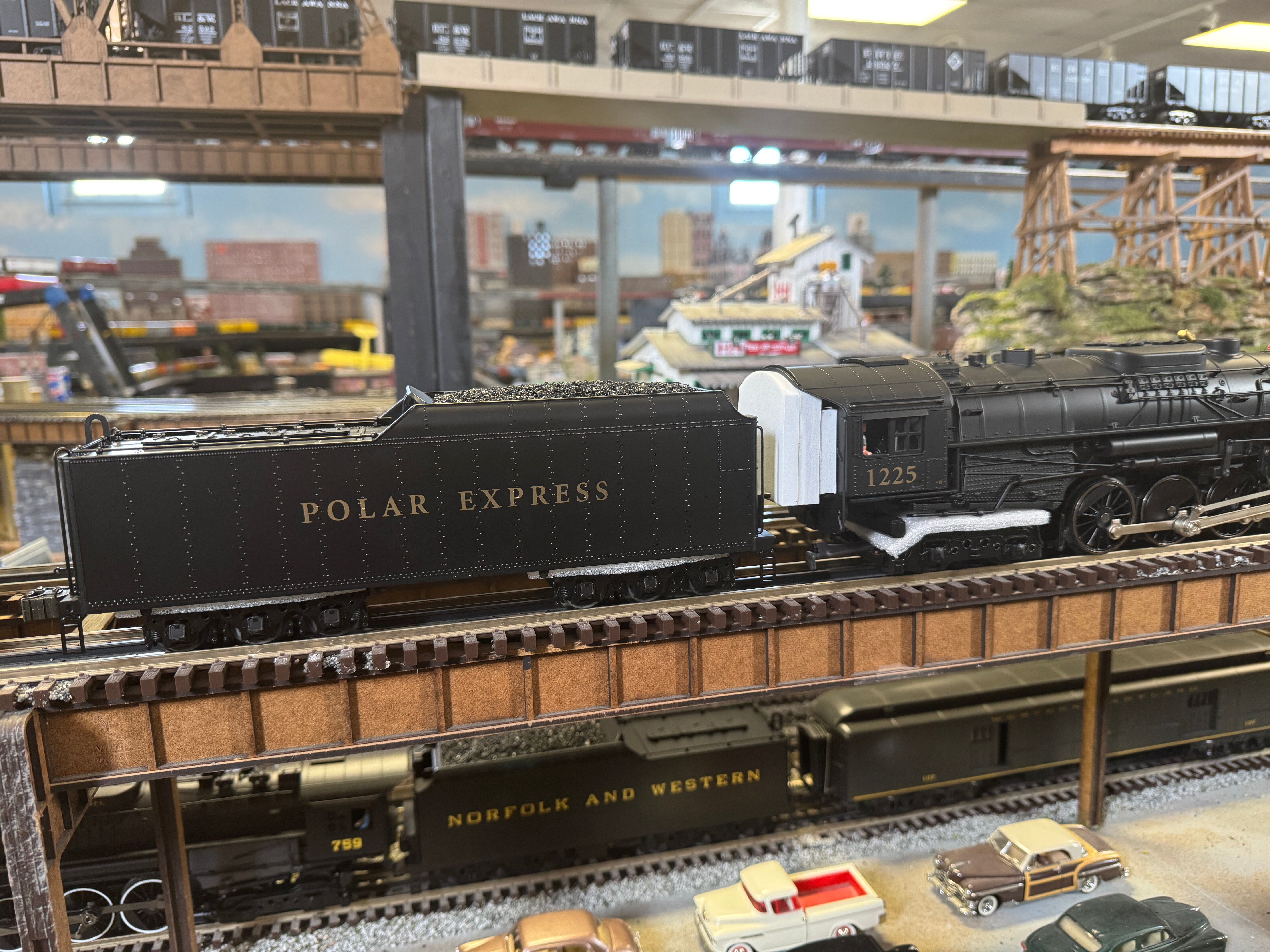 Lionel 2431460 - Legacy Berkshire Steam Locomotive "The Polar Express" #1225