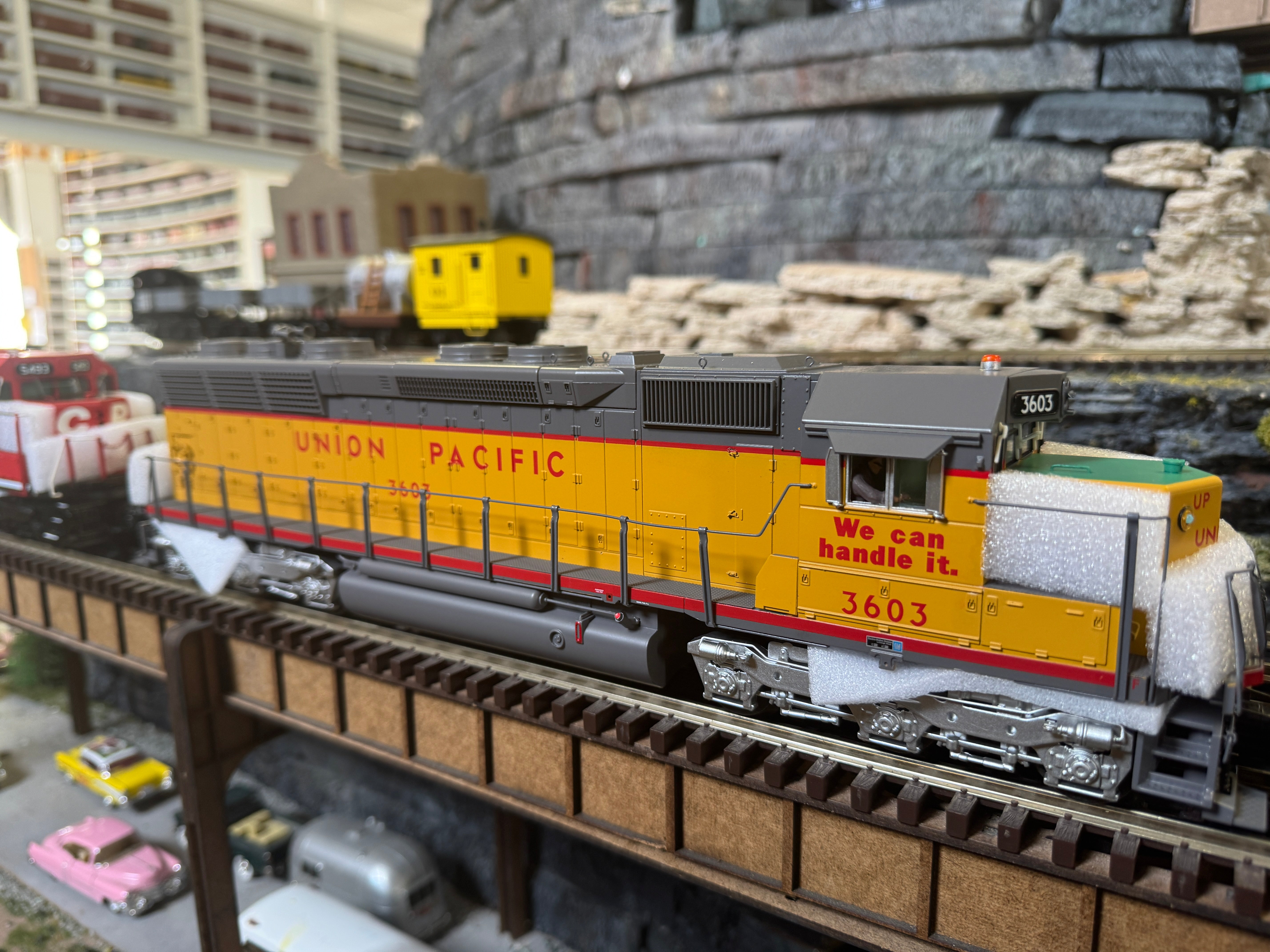 Atlas O 30138268 - Premier - SD45 Diesel Locomotive "Union Pacific" (We Can Handle It) #3618 w/ PS3