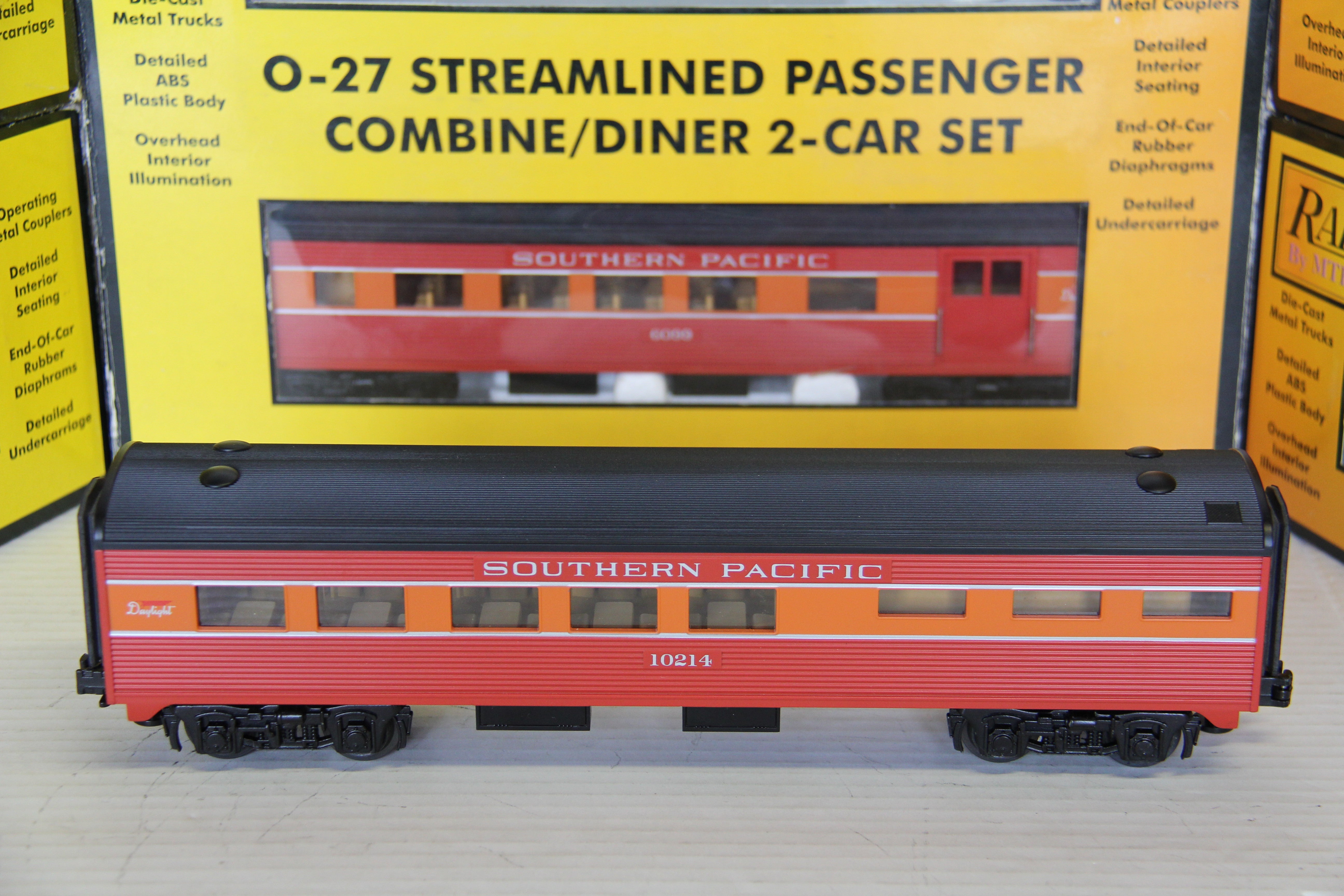 Rail King 30-6060S & 30-6063 Southern Pacific Combine/Diner 6 Car Passenger Set-Second hand-M7239