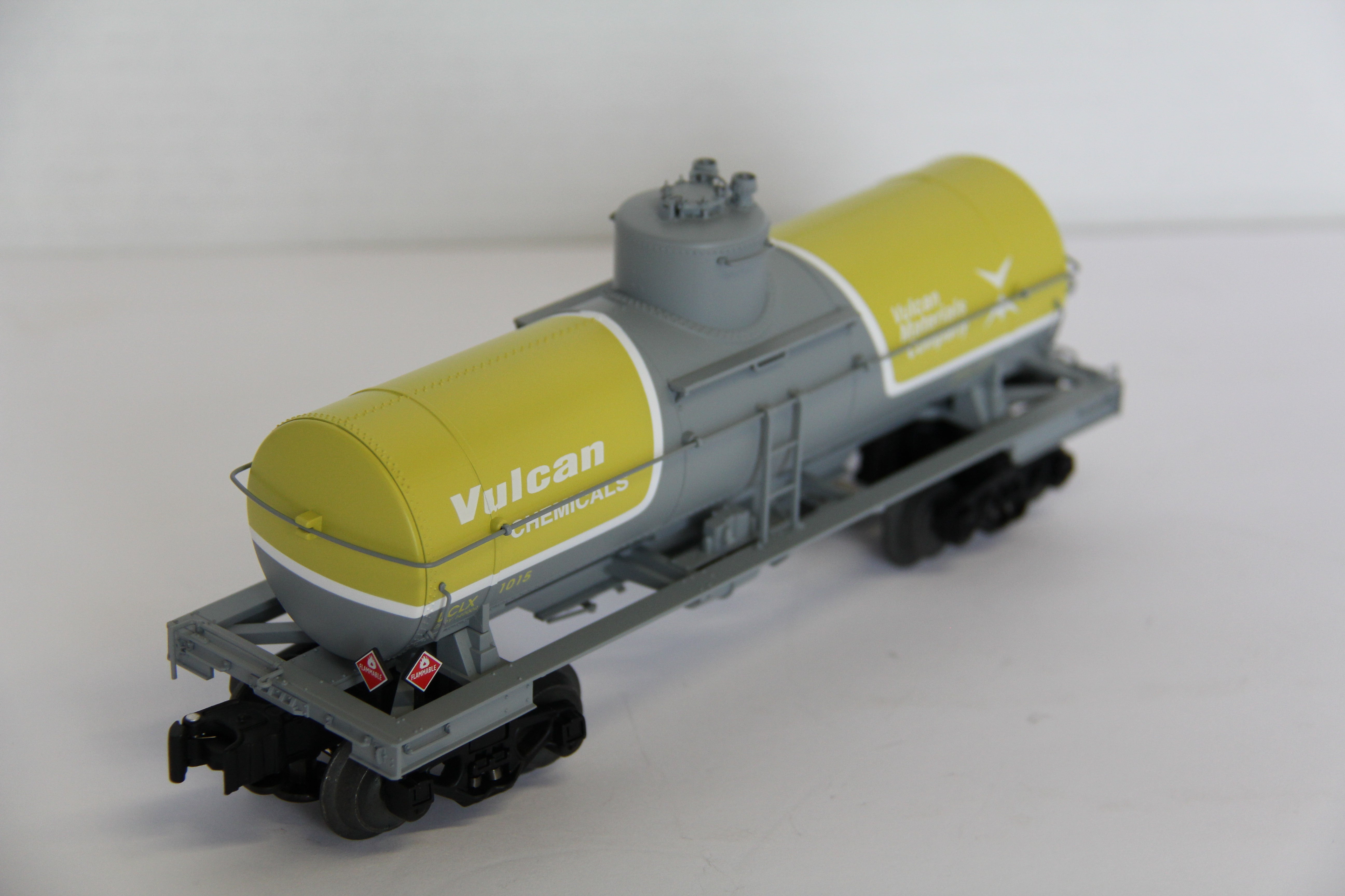 Lionel 6-19615 Vulcan 8,000 Gallon Tank Car-Second hand-M7248