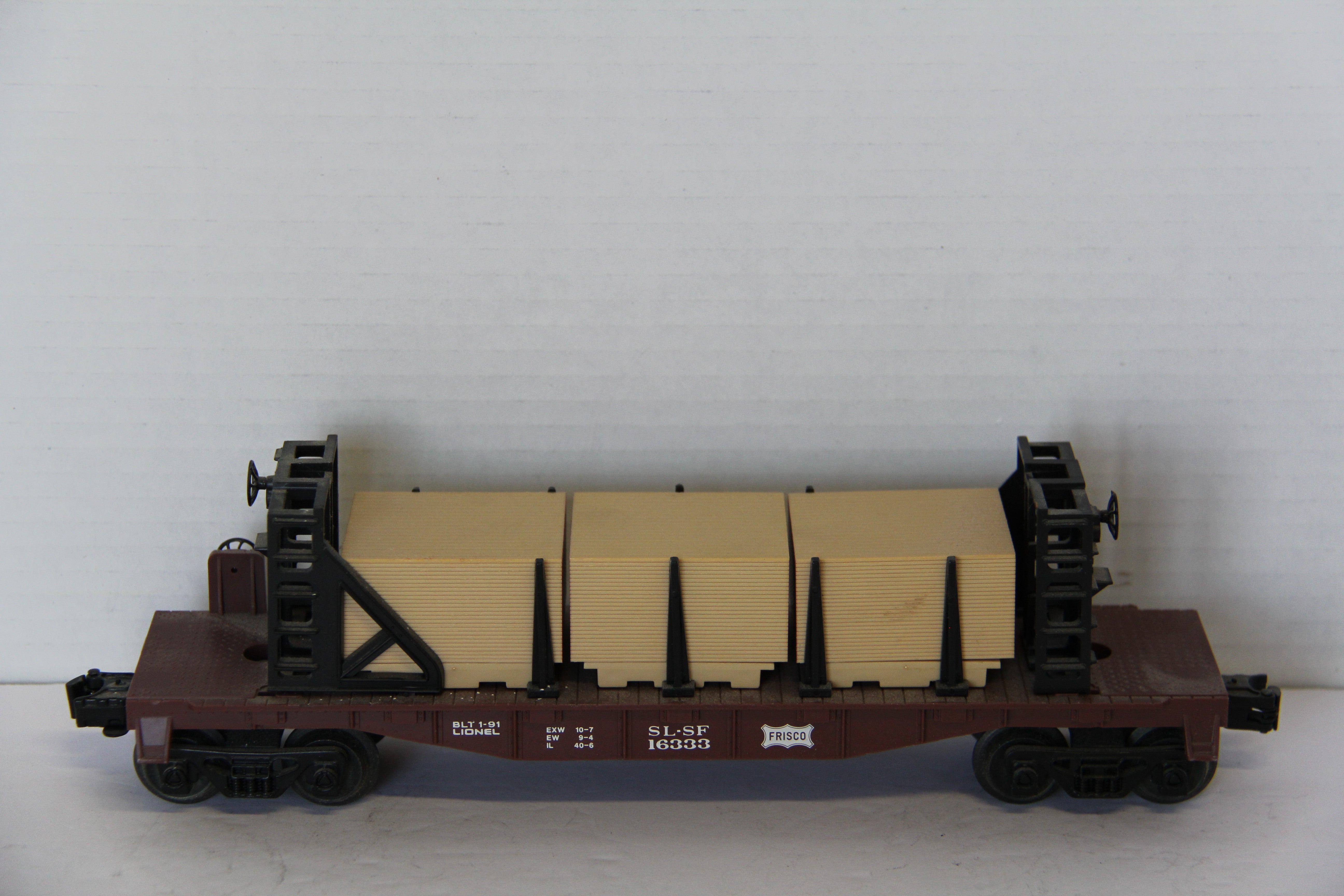 Lionel 6-16333 Frisco Bulkhead Flatcar w/ Load-Second hand-M7646