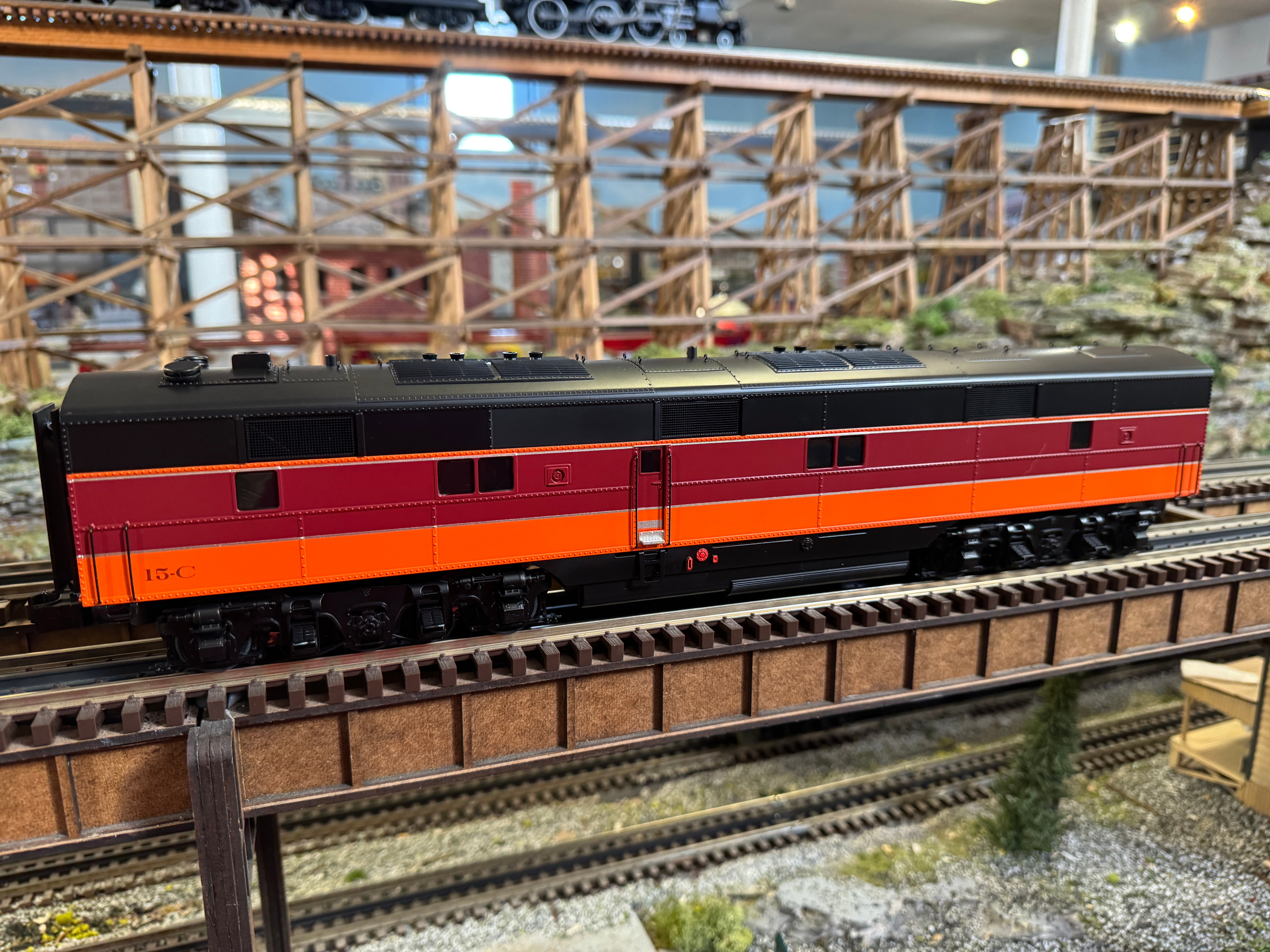 Lionel 2433629 - Legacy E6B SuperBass "Milwaukee Road" #15C