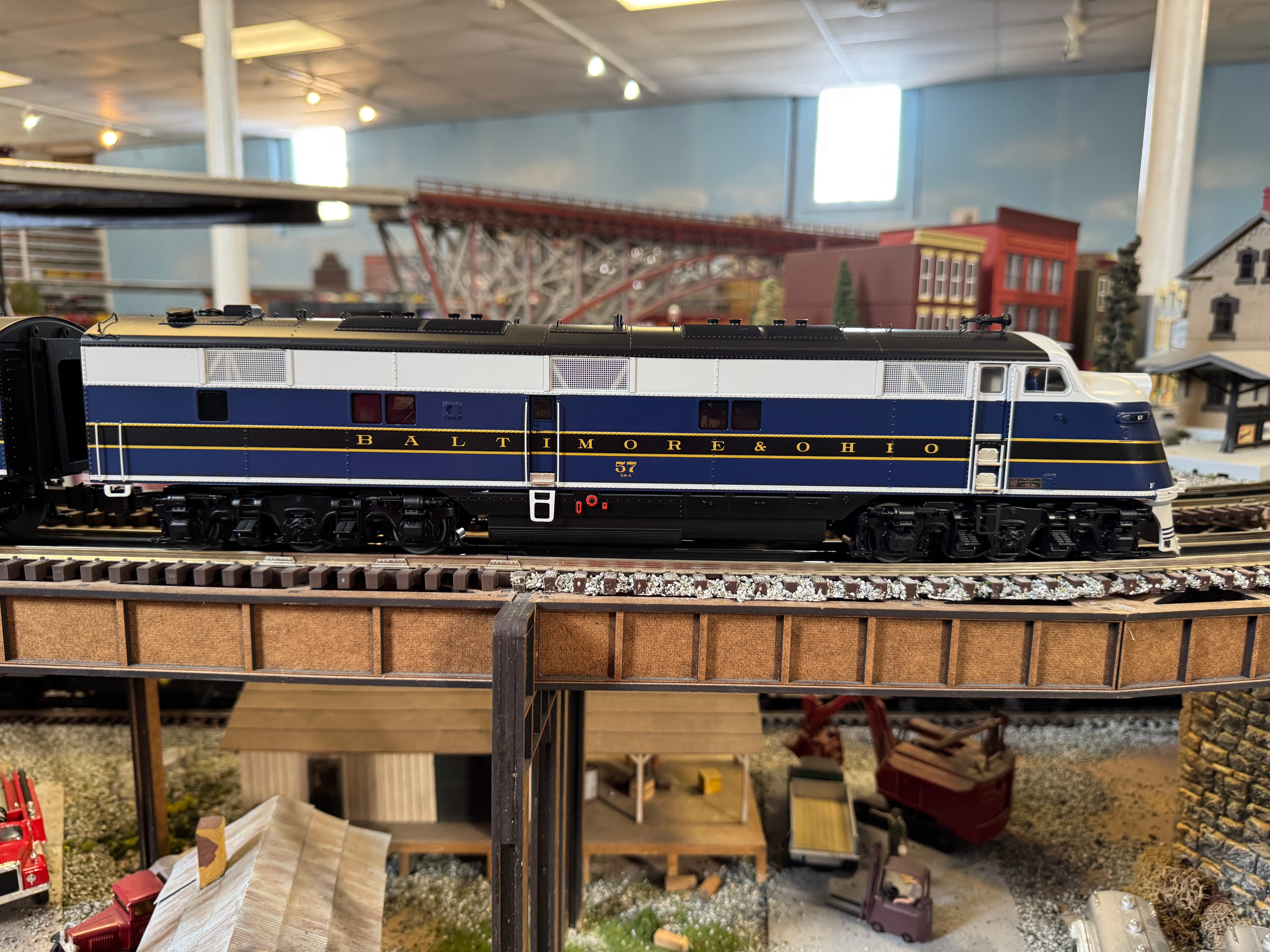 Lionel 2433590 - Legacy E6 AB Diesel Locomotive "Baltimore & Ohio" #57A, 57B