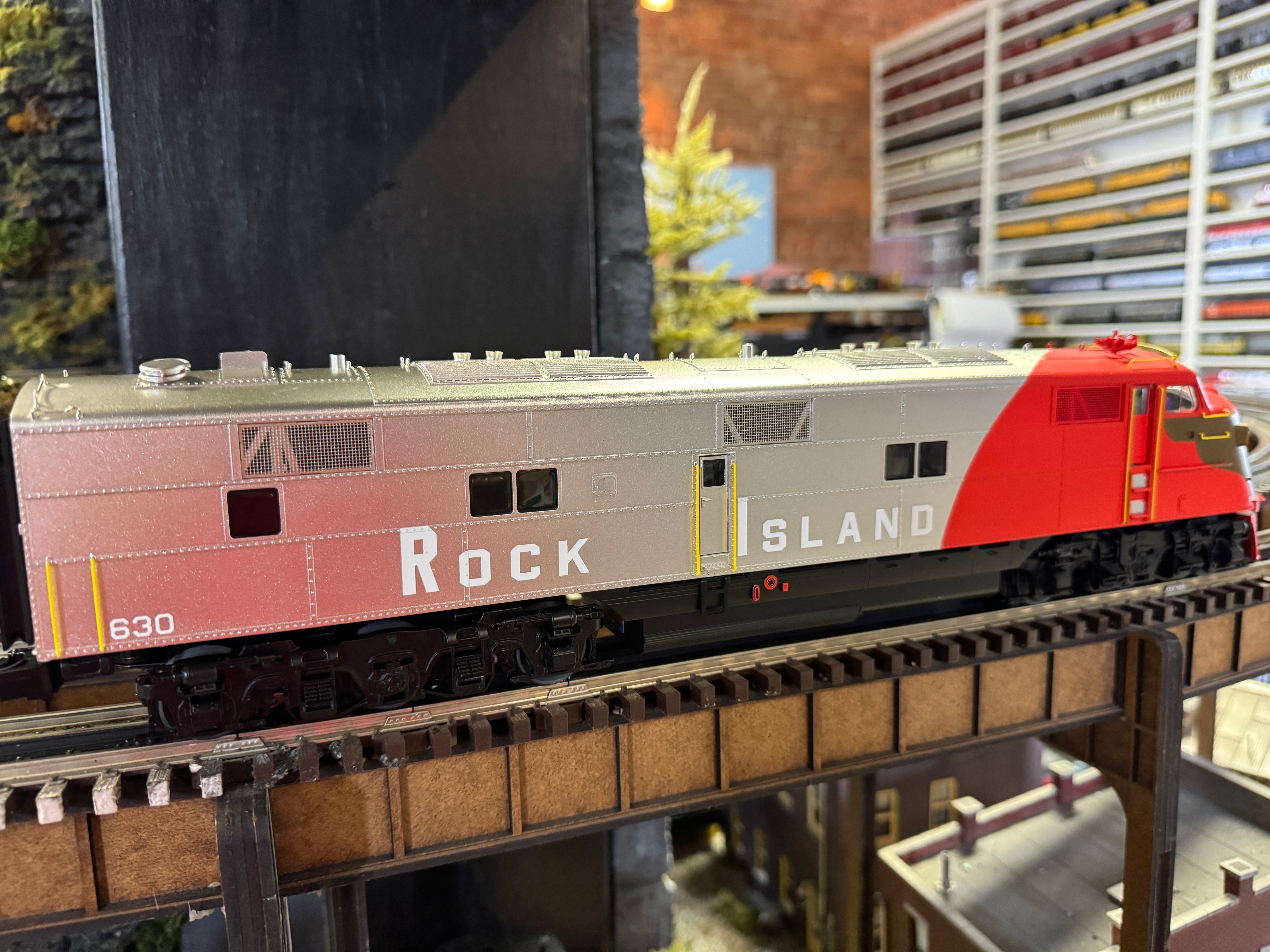 Lionel 2433630 - Legacy E6 AA Diesel Locomotive "Rock Island" #630, 631