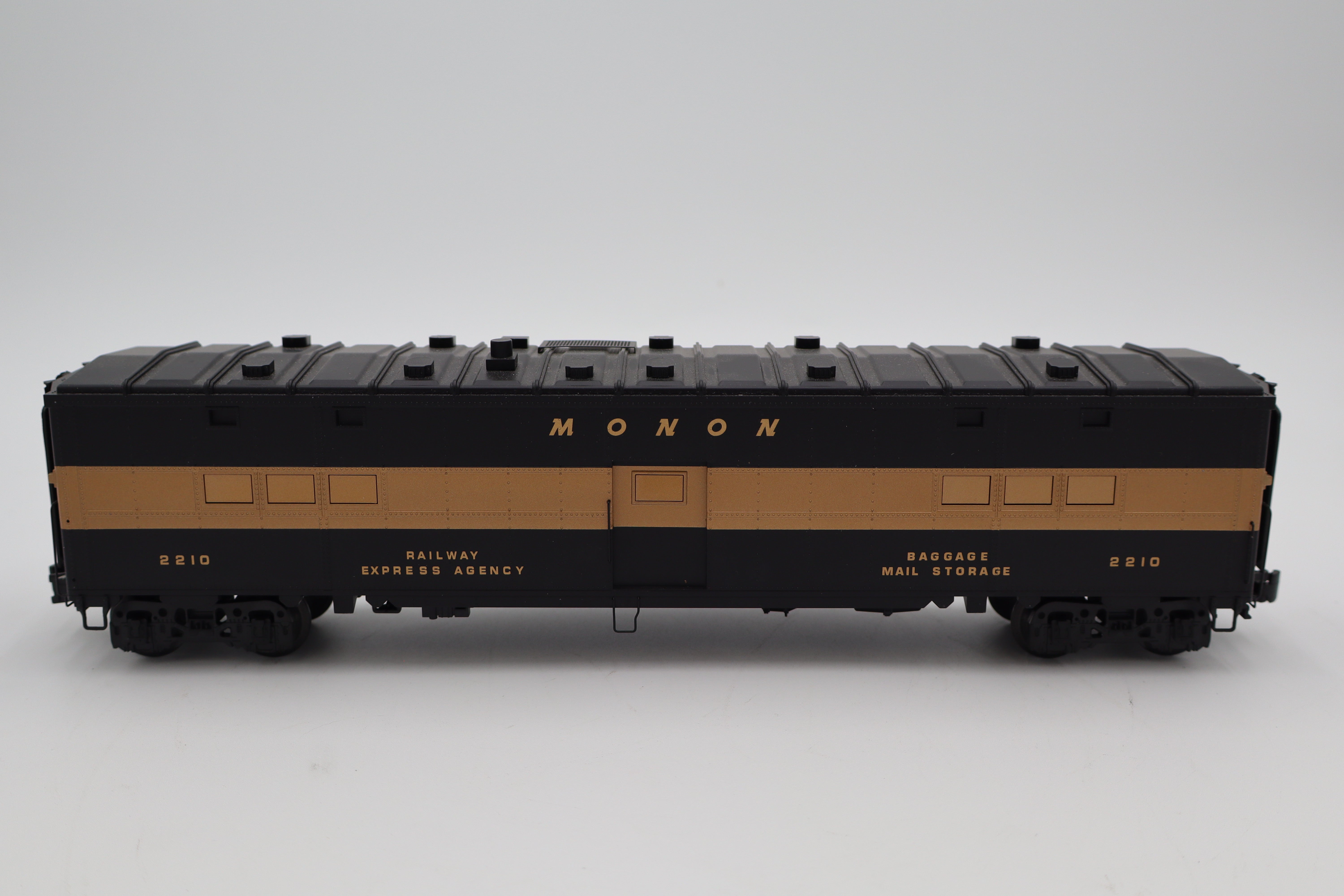 Atlas #3007712-2 Monon Express Box Car (Troop Kitchen Car)-Second hand-M8474