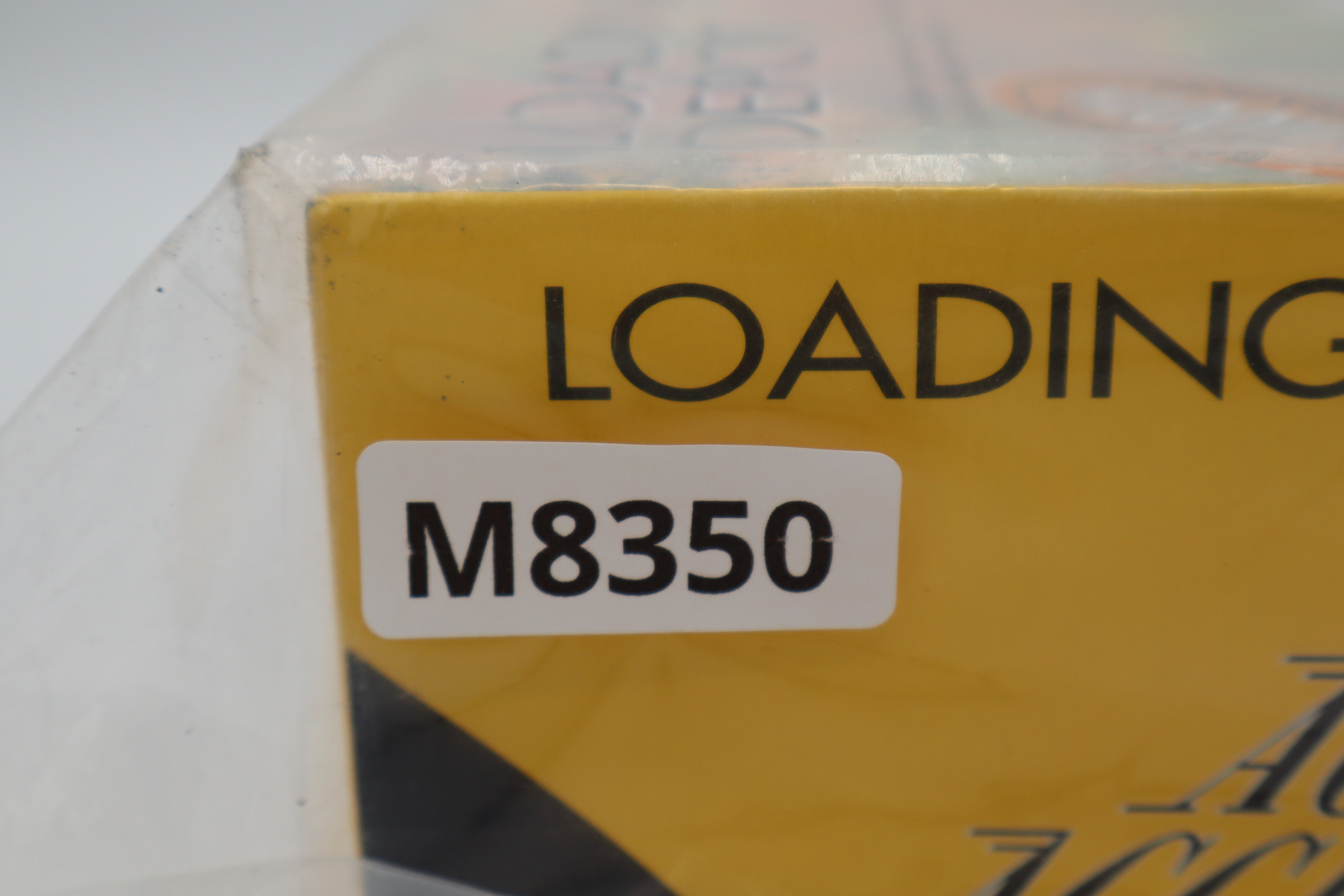 K Line 6-21675 Mountain View Creamery Loading Depot w/ 6 Milk Cans-Second hand-M8350
