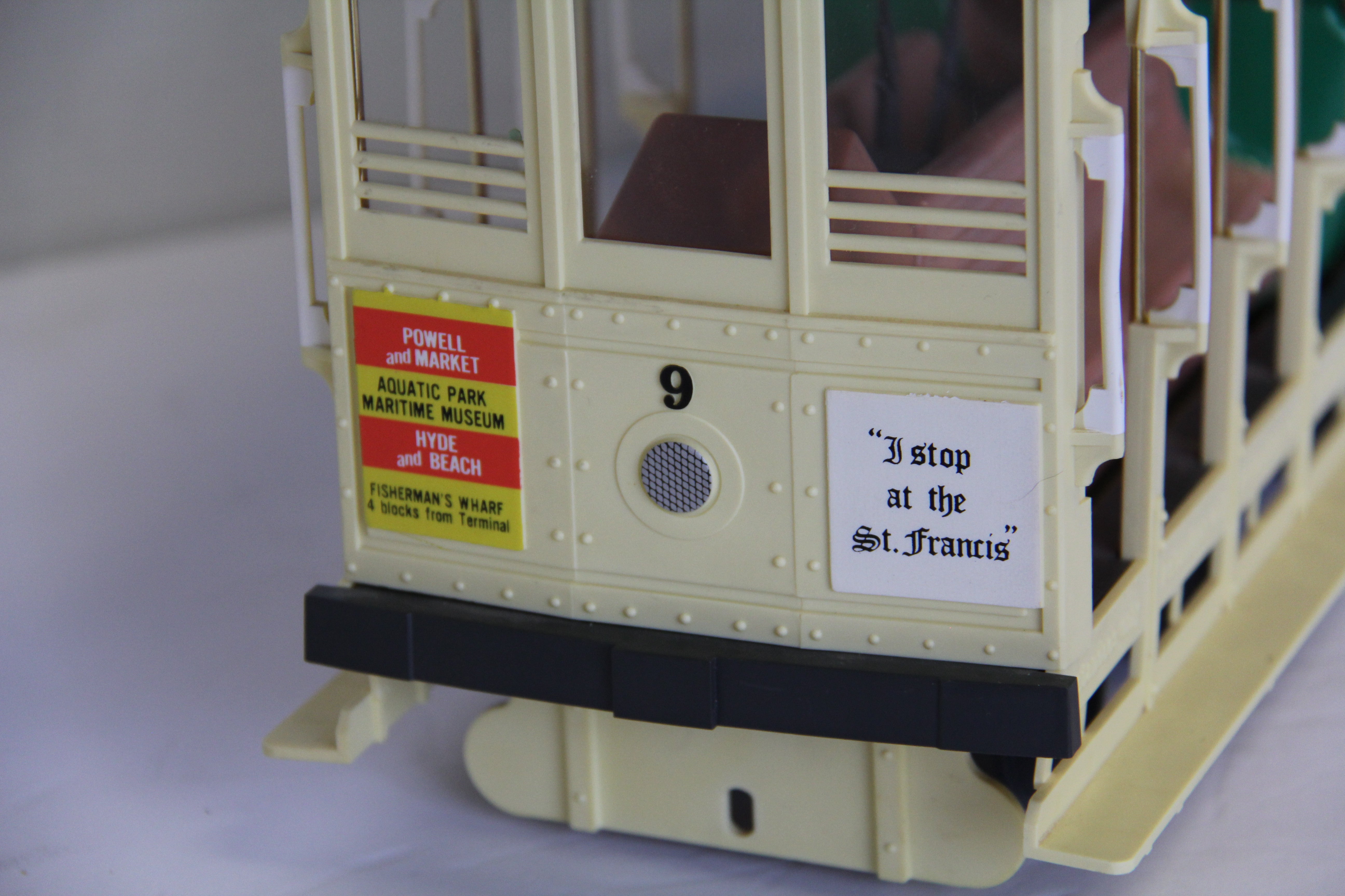 JIM BEAM Powell & Hyde Sts. #9 Trolley Car Decanter-Second hand-M7236