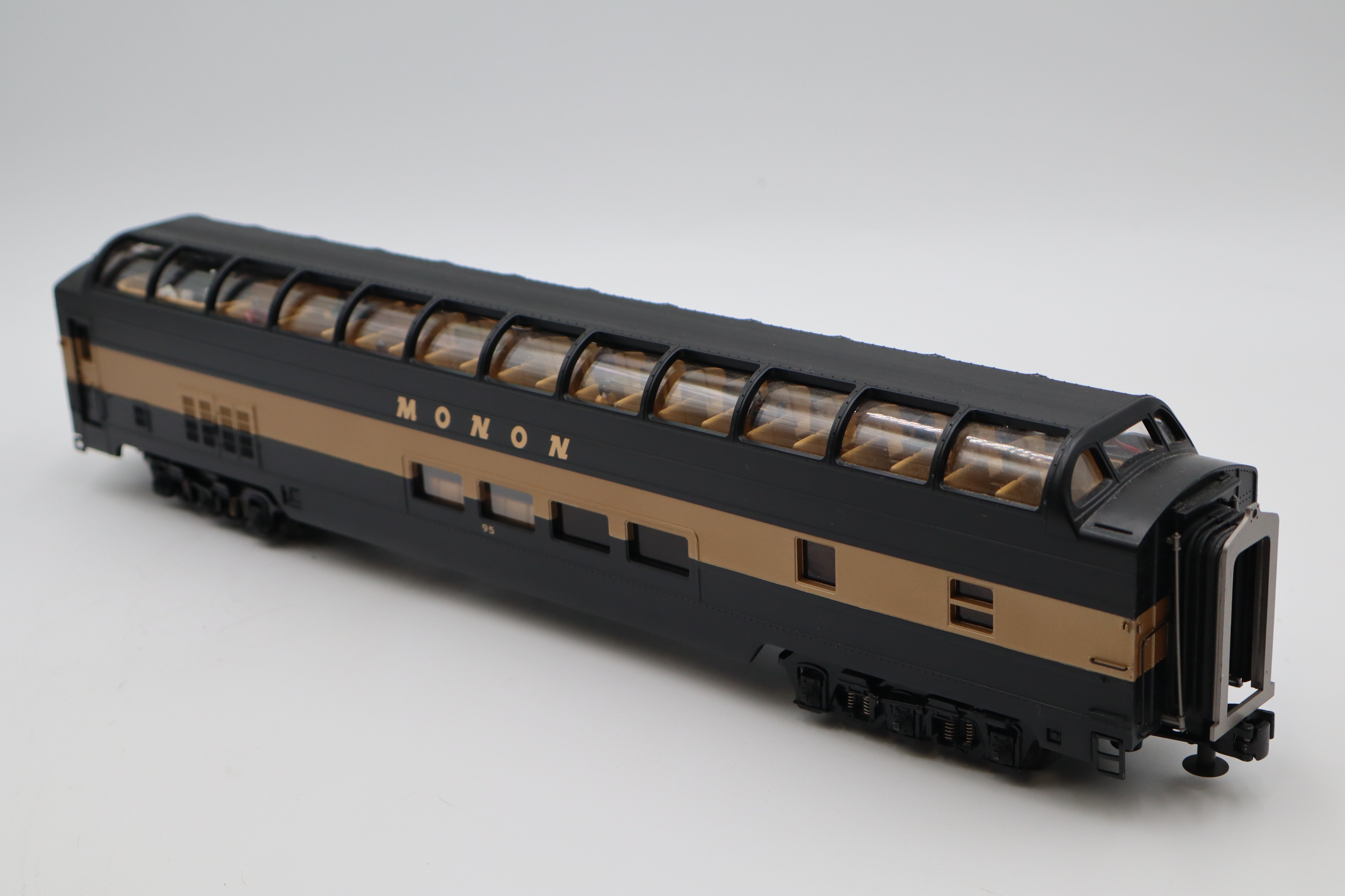 MTH 20-67101 Monon 70' Streamlined Full Length Vista Dome-Smooth-Second hand-M8481