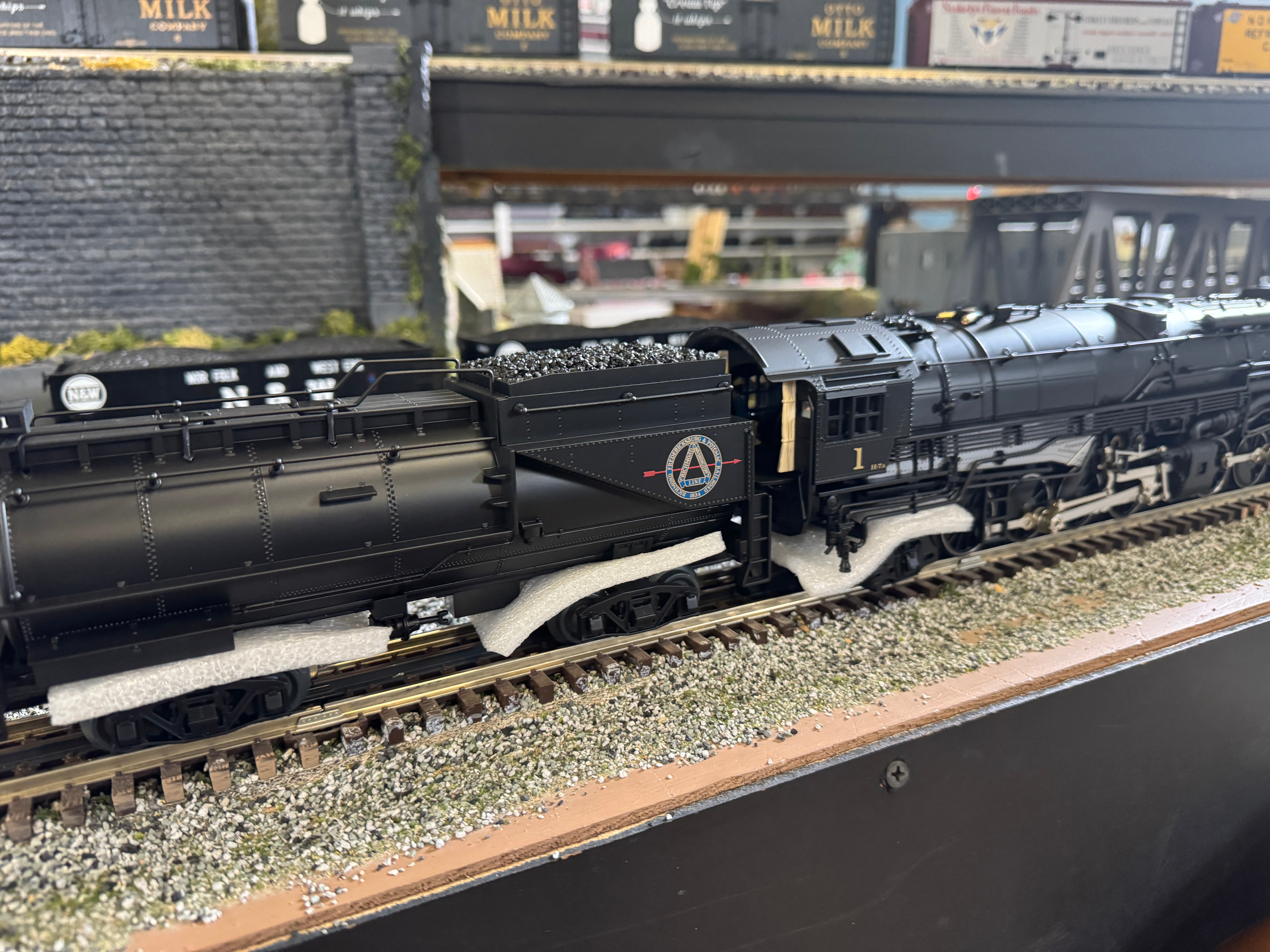 Lionel 2431600 - Legacy H7 2-8-8-2 Steam Locomotive "Richmond, Fredericksburg & Potomac" #1