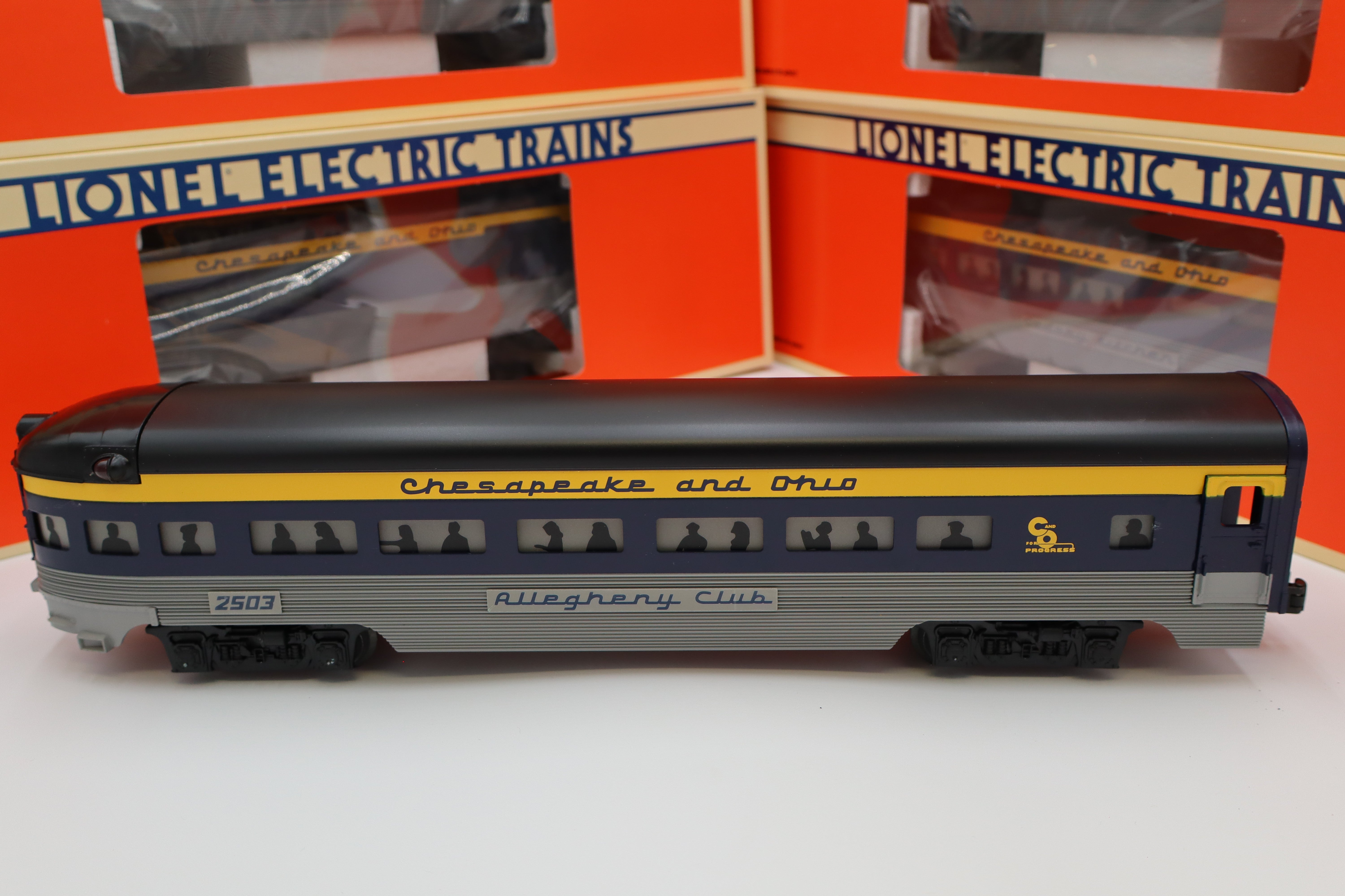 Lionel 6-19145 Chesapeake & Ohio Aluminum Passenger 6 Set-Second hand-M8364