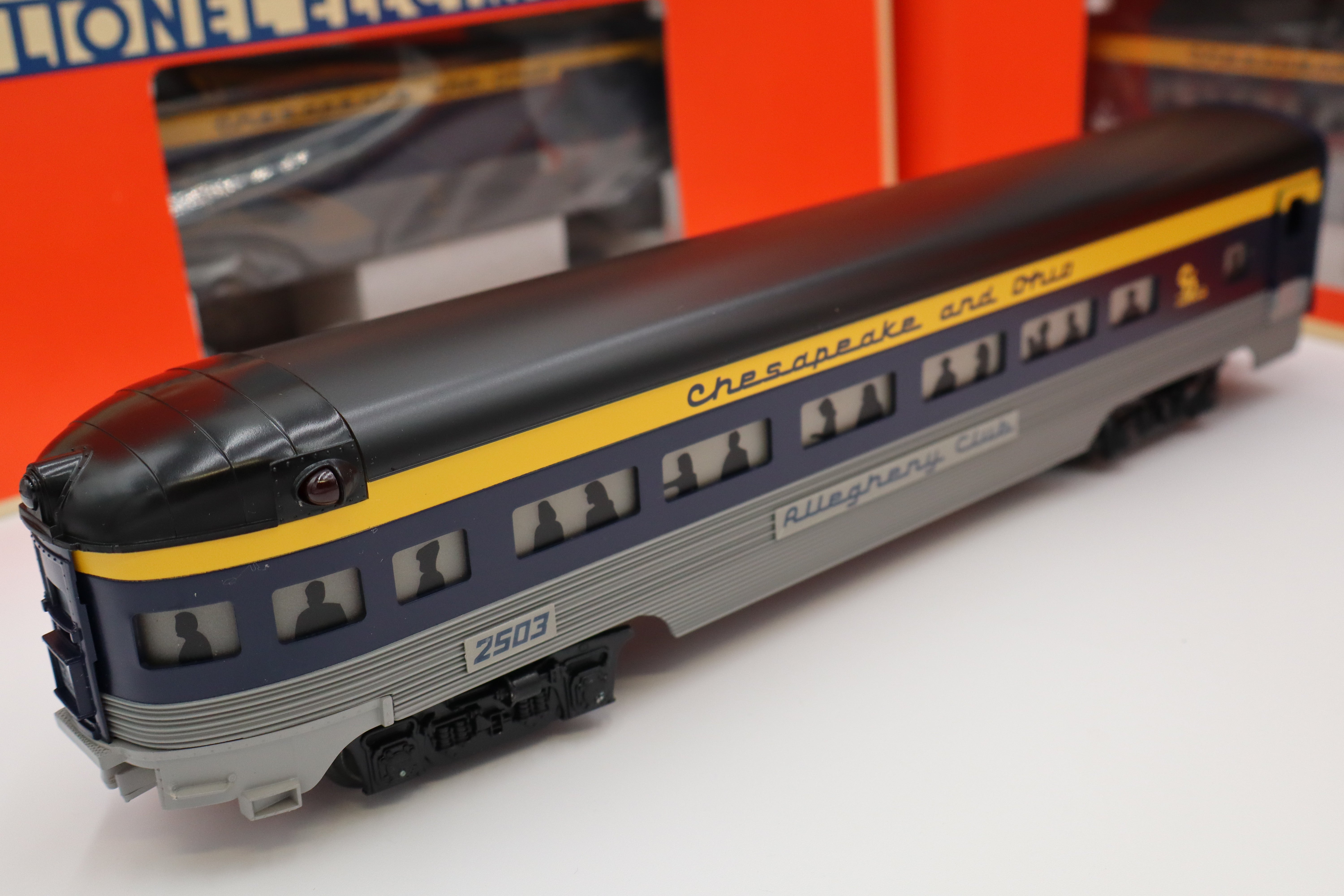Lionel 6-19145 Chesapeake & Ohio Aluminum Passenger 6 Set-Second hand-M8364