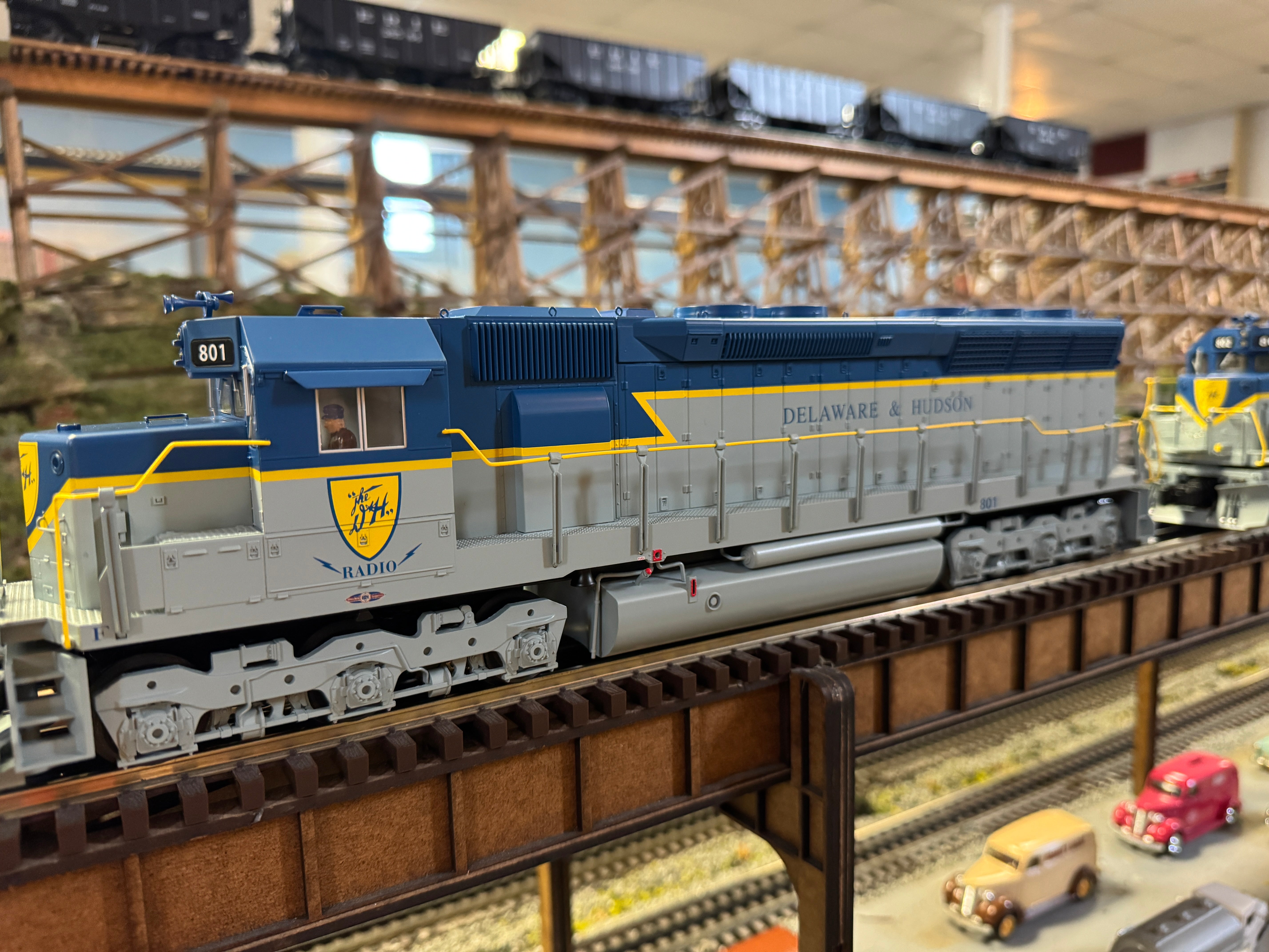 Lionel 2433539 - SD45 SuperBass "Delaware & Hudson" #803