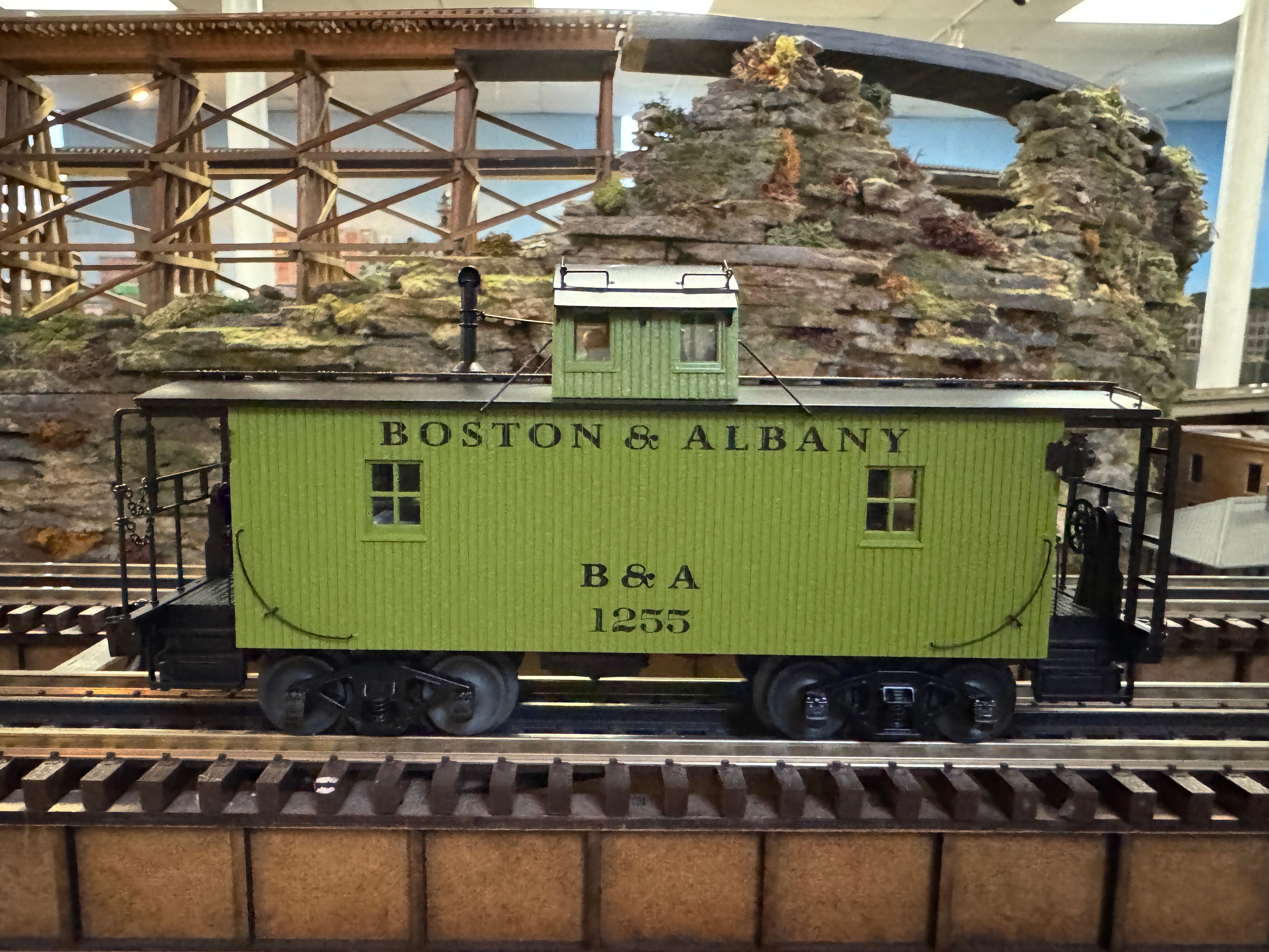 Lionel 2426970 - Woodside Caboose "Boston & Albany" #1255 -  Custom Run for MrMuffin'sTrains