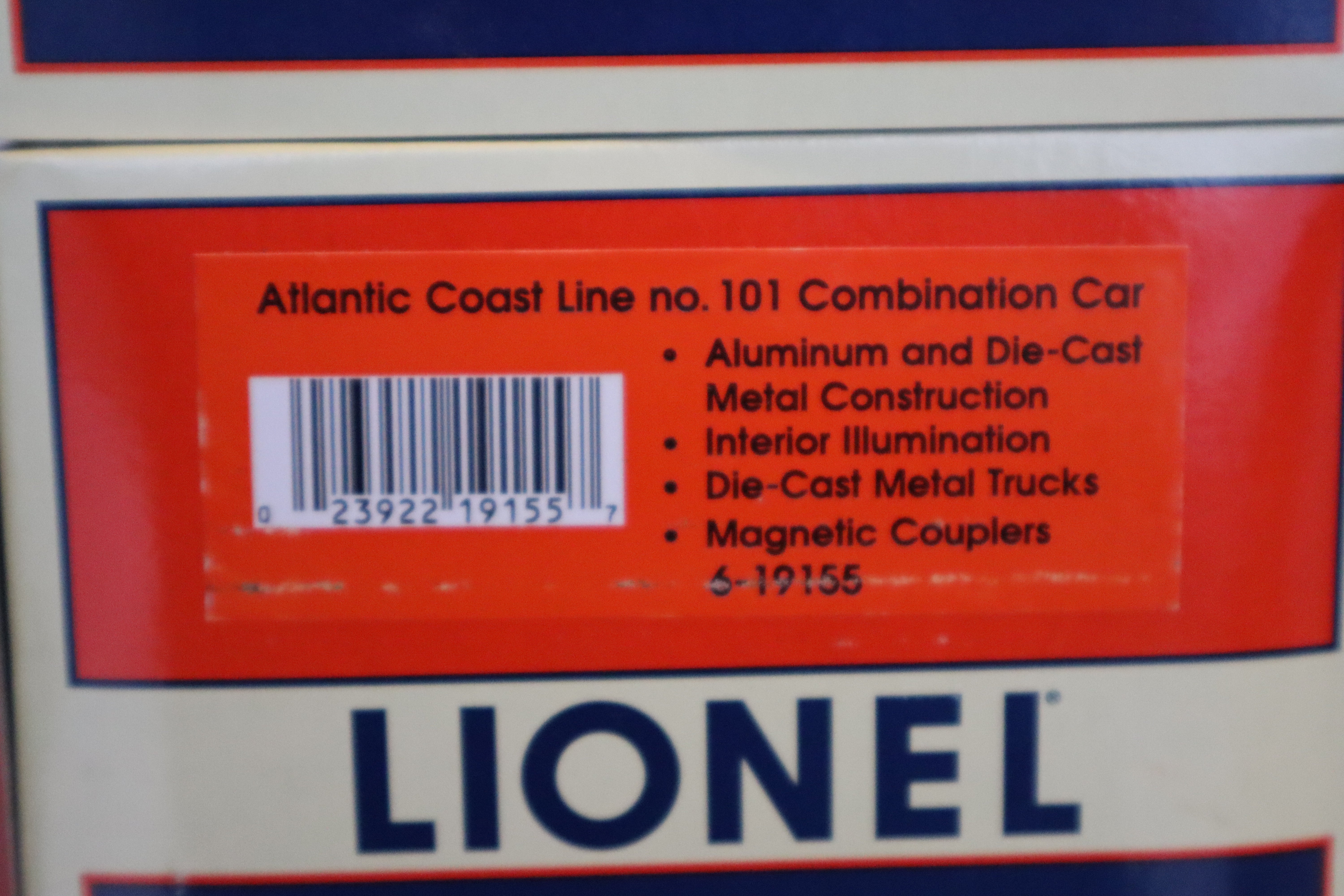 Lionel 6-11903 Atlantic Coast Line F3 ABA Diesels & 4 Passenger Set-Second hand-M8371