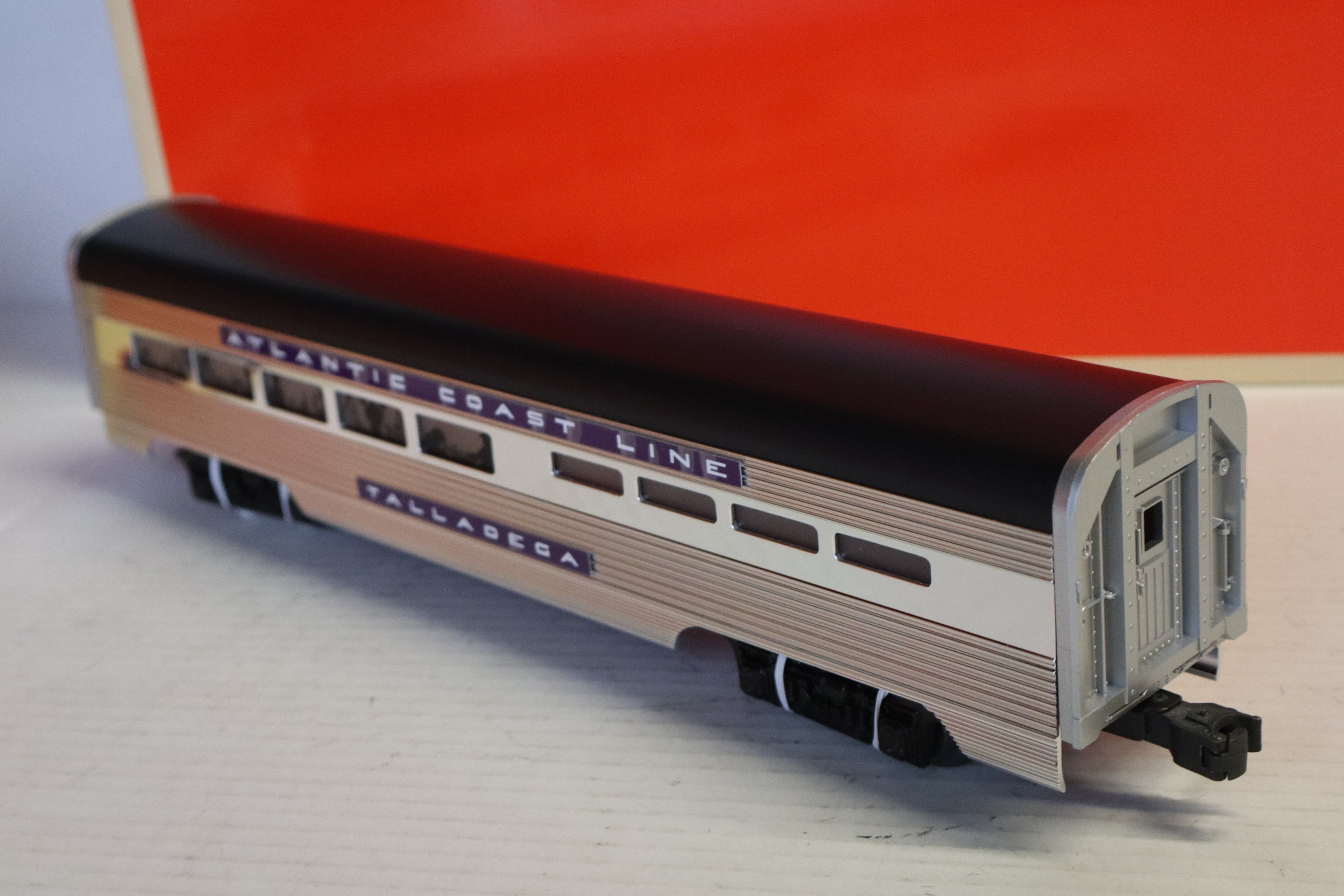 Lionel 6-11903 Atlantic Coast Line F3 ABA Diesels & 4 Passenger Set-Second hand-M8371