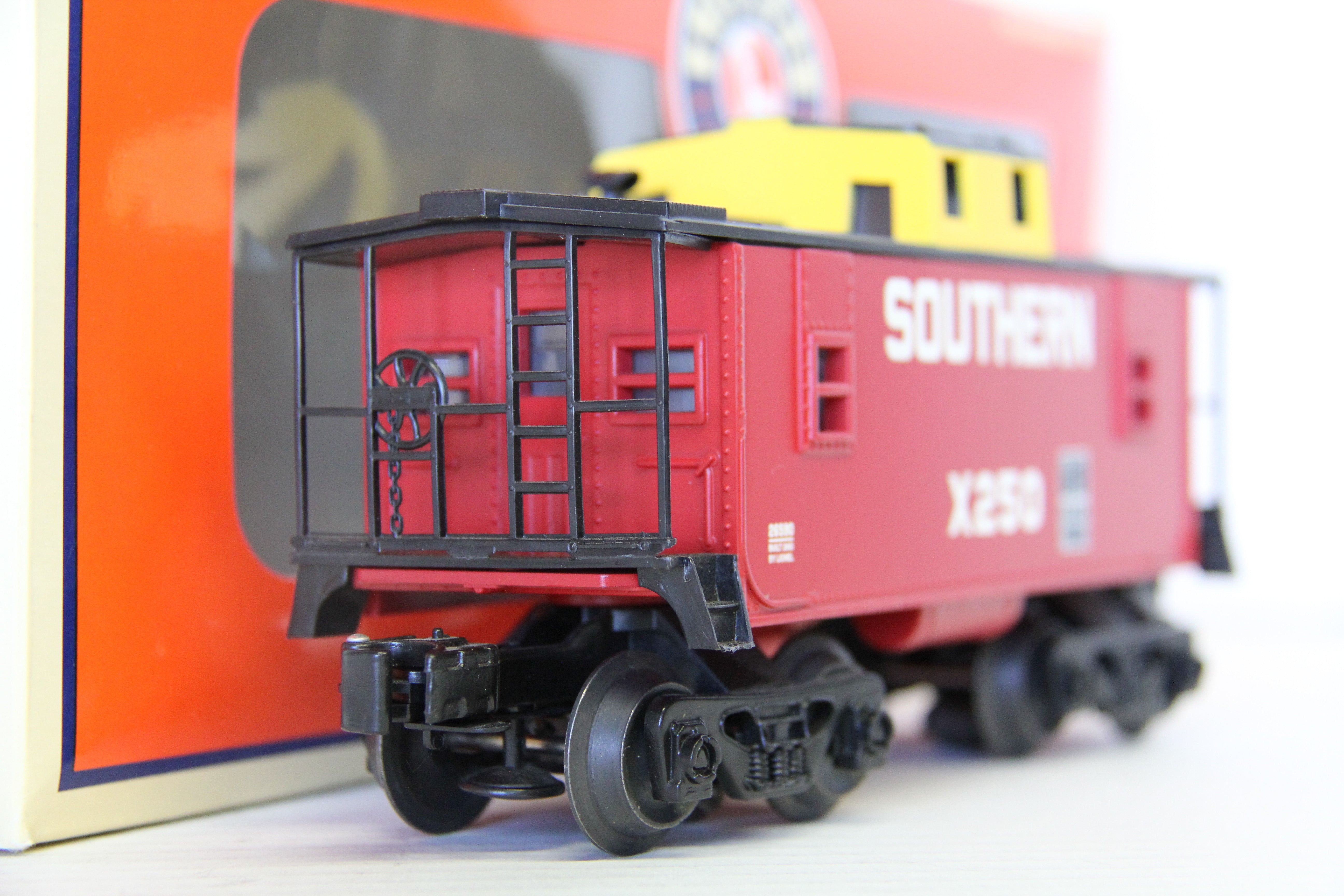 Lionel 6-26590 Southern Square Window Caboose-Second hand-M6014