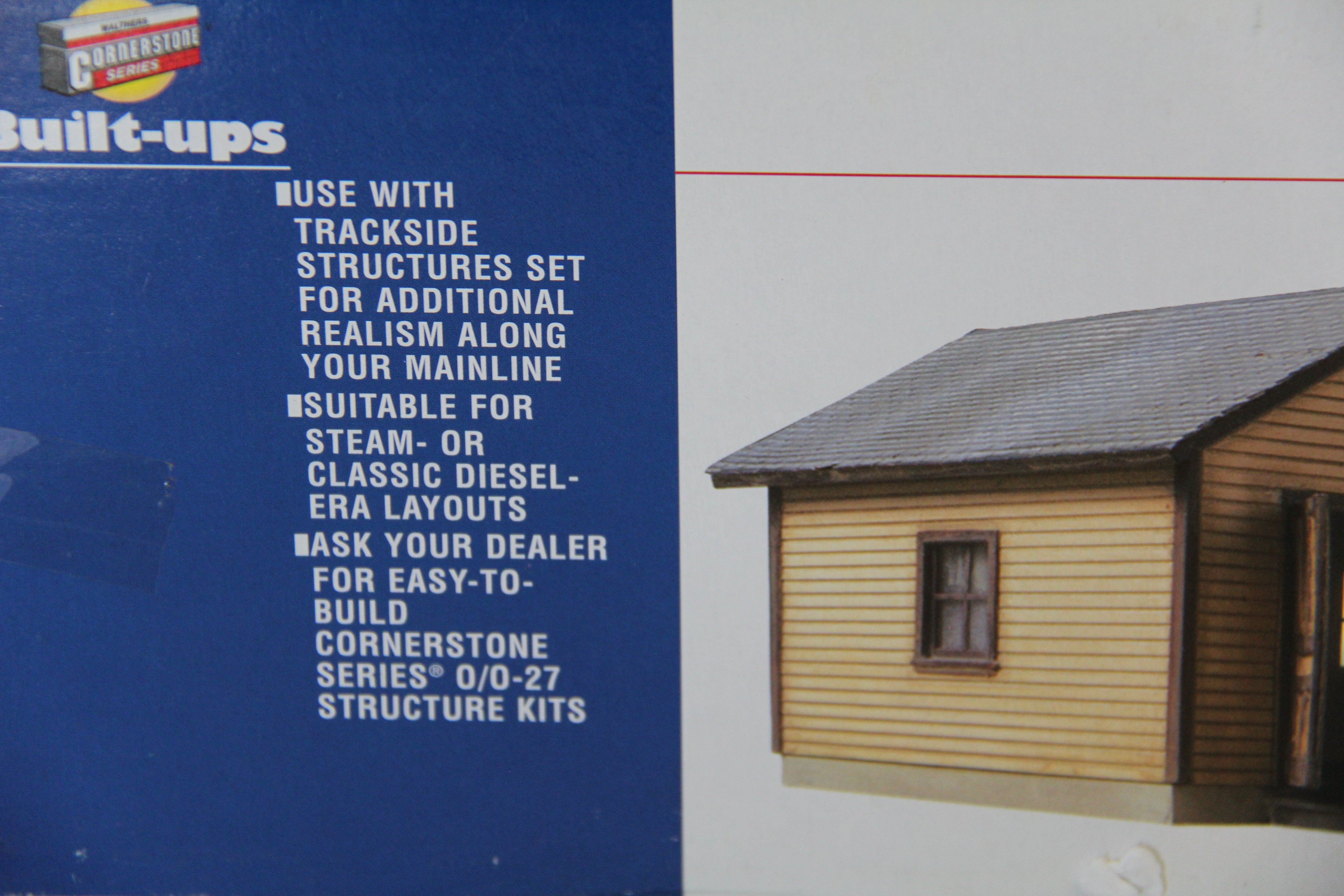 Walthers #933-2704 Cornerstone Series O/O27 Gauge Speeder Shed & Speeder-Second hand-M7276