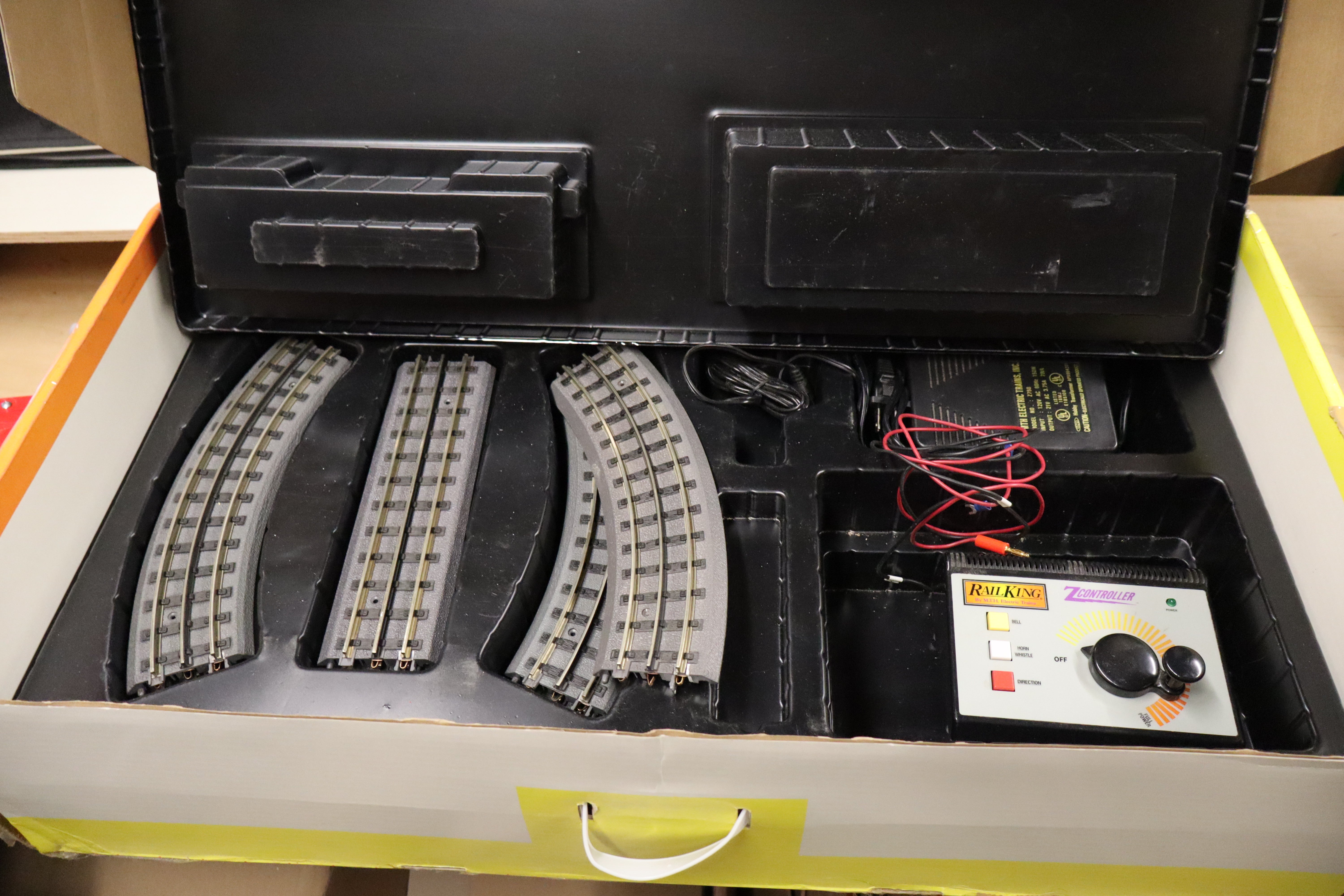 Rail King 30-4098-0 Santa Fe F-3 RTR Freight Train Set-Second hand-M8508