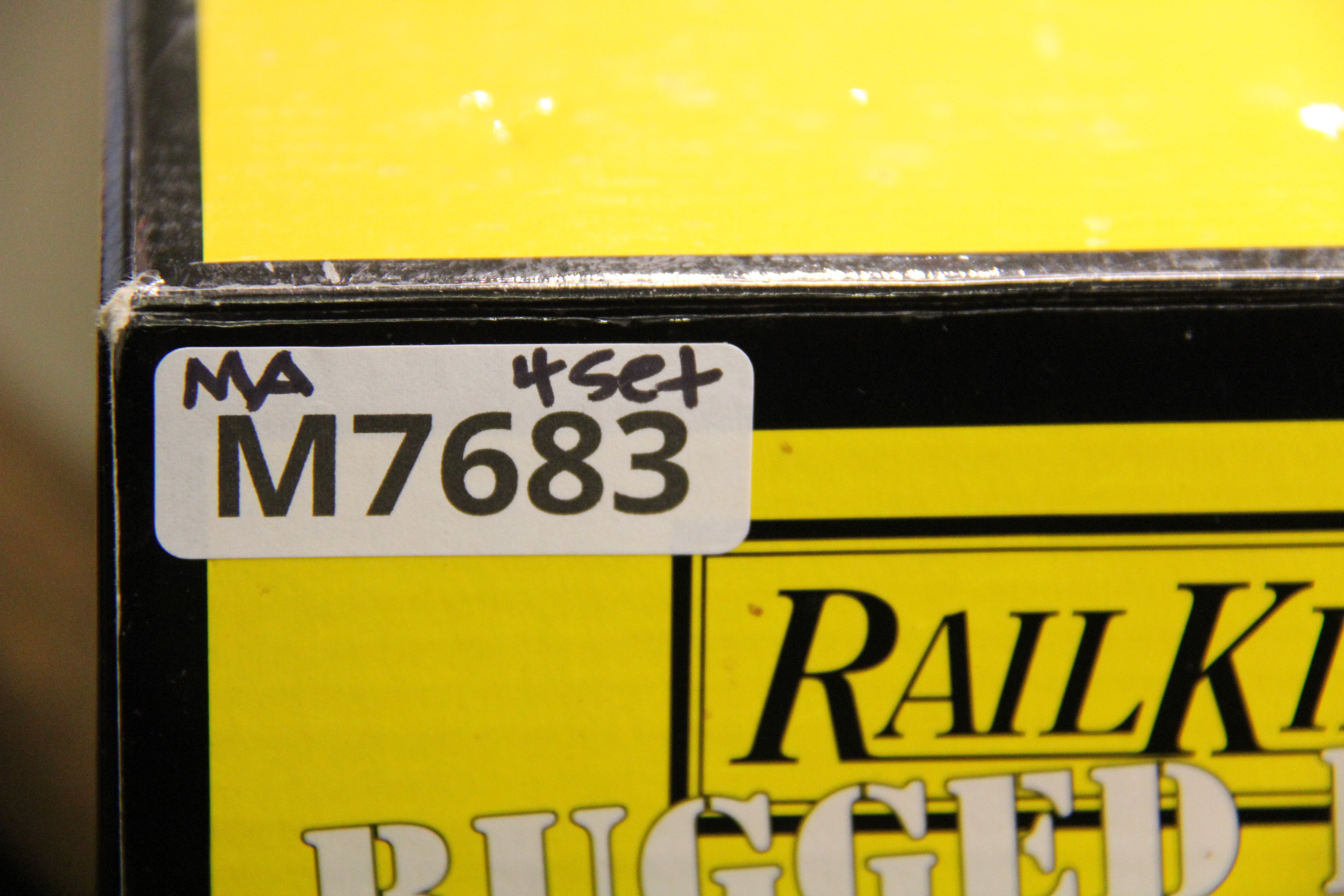 027 Rail King Rugged Rails 30-4139-1E Chessie 2-8-0 Steam Engine & 3 Passenger Cars RK 30-4139A, B, C-Second hand-M7683