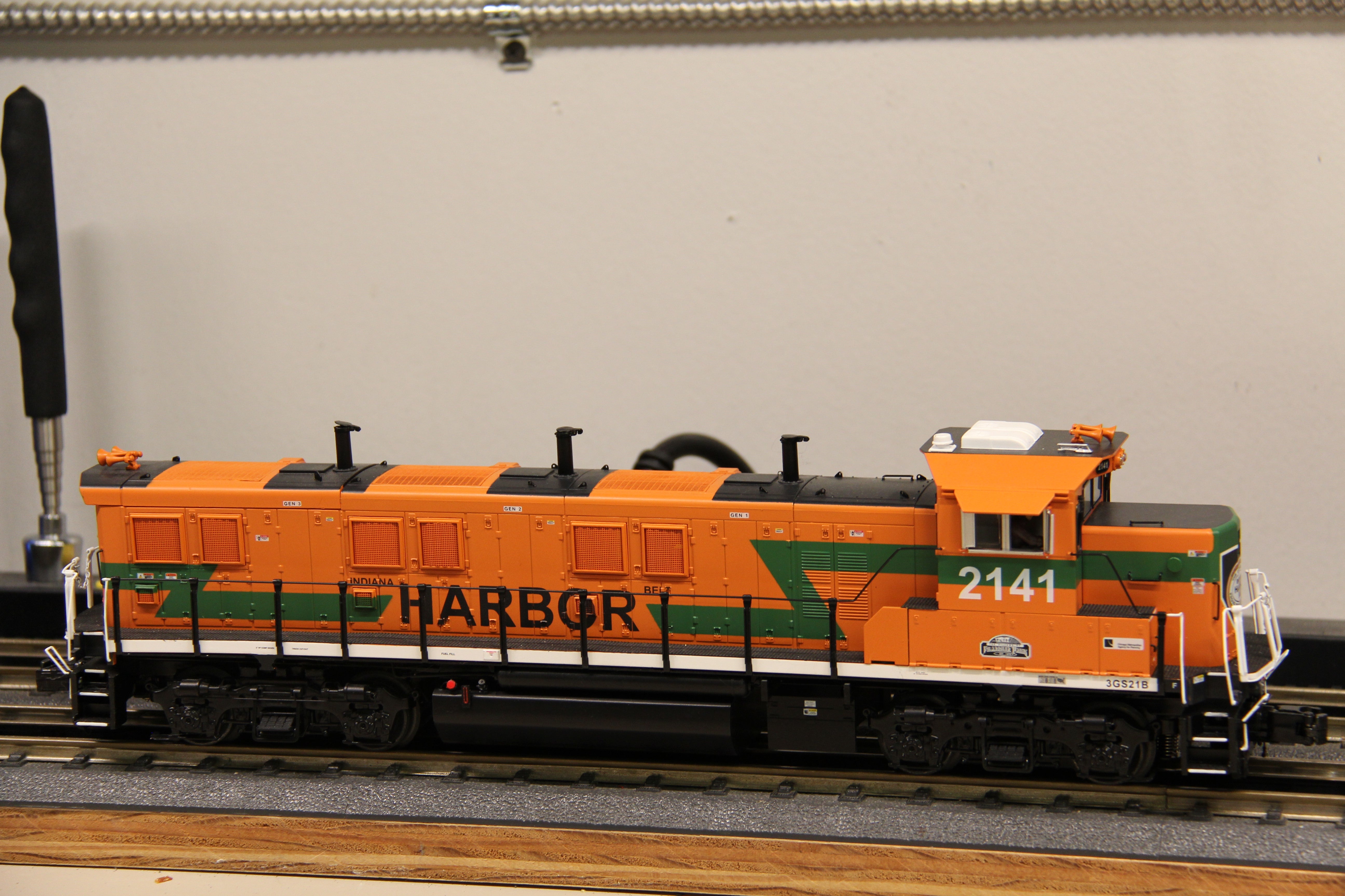 MTH 20-21701-1 Indiana Harbor Belt #2141 3GS21B Genset Diesel Engine-Second hand-M7324