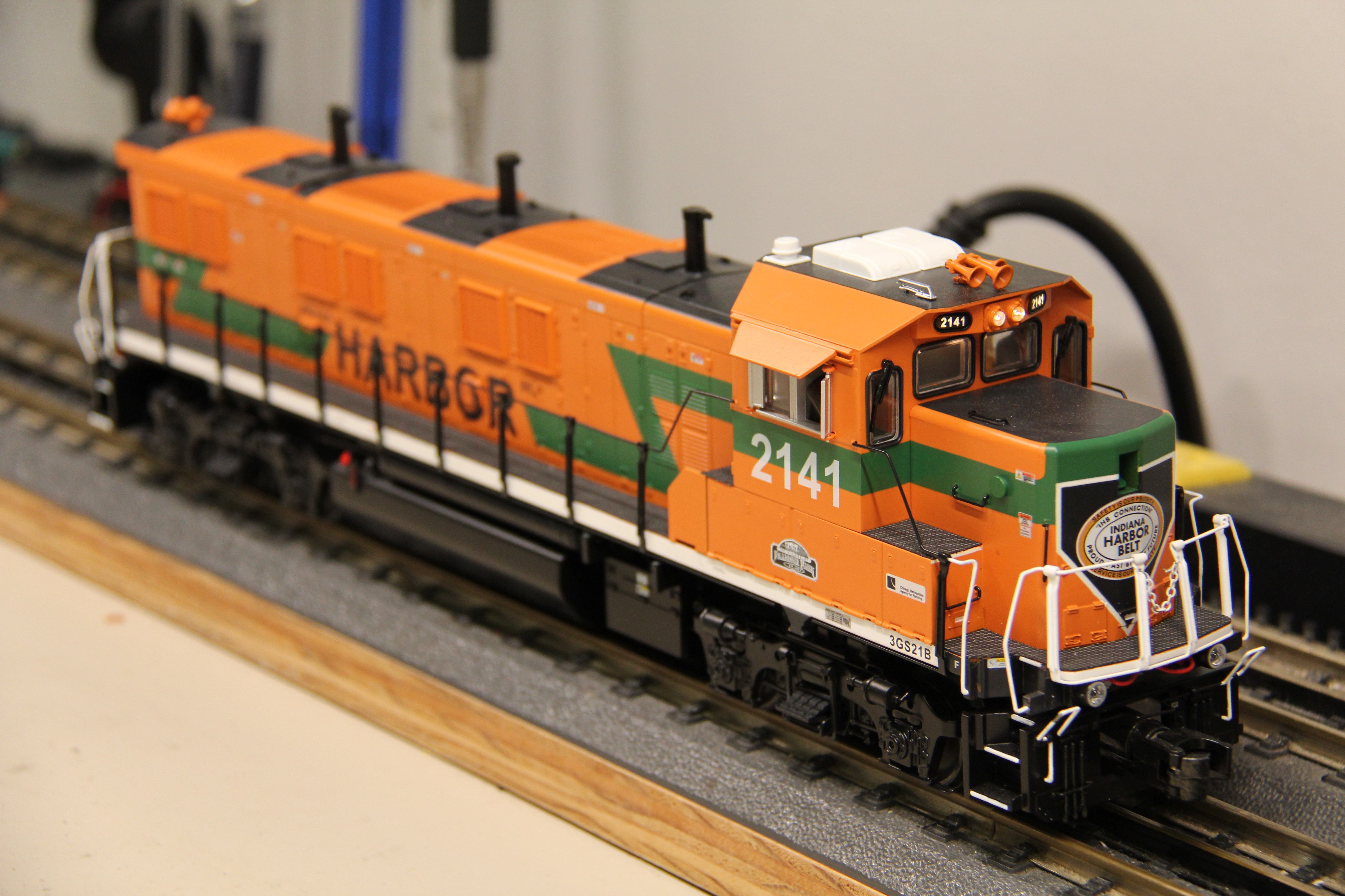 MTH 20-21701-1 Indiana Harbor Belt #2141 3GS21B Genset Diesel Engine-Second hand-M7324