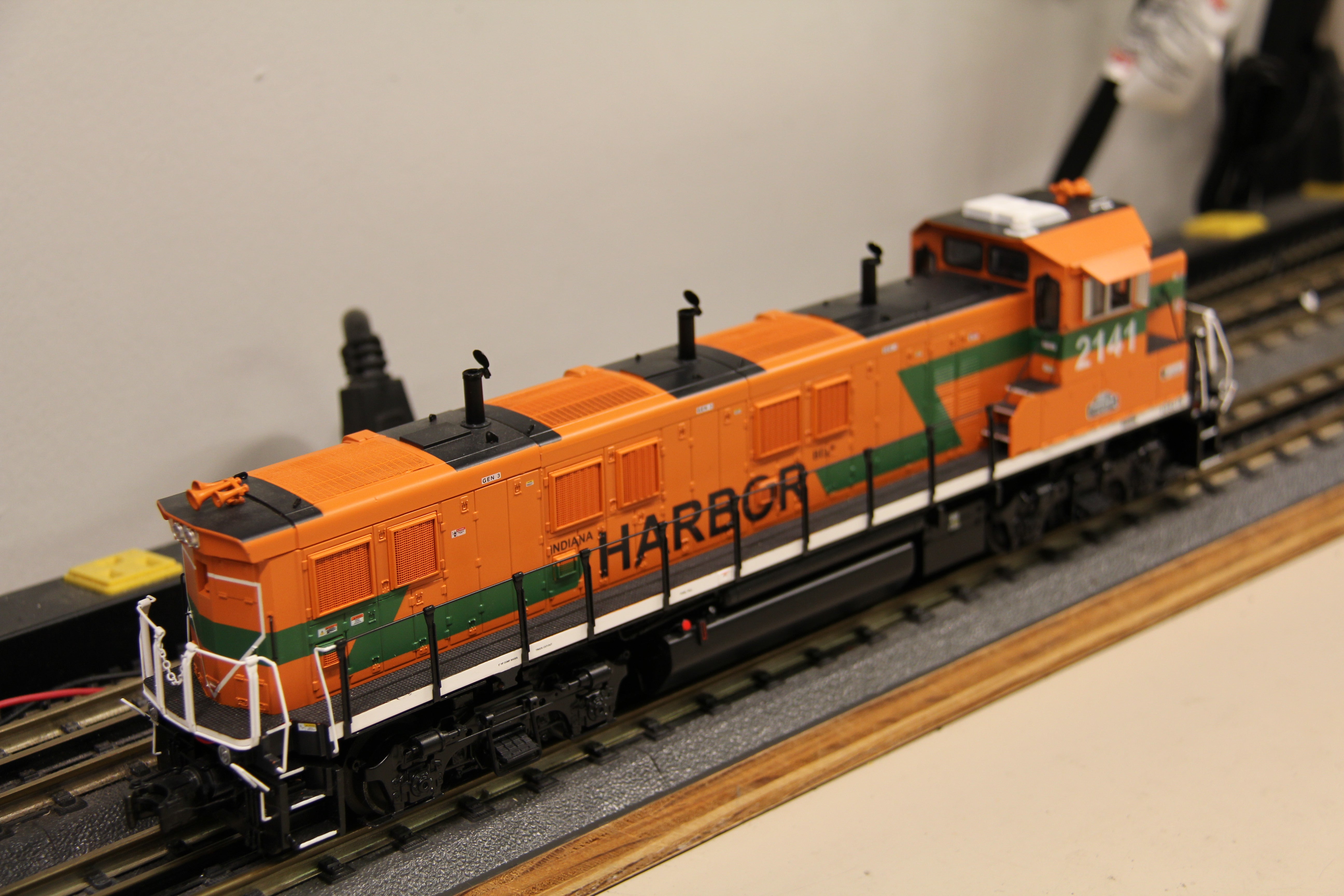 MTH 20-21701-1 Indiana Harbor Belt #2141 3GS21B Genset Diesel Engine-Second hand-M7324